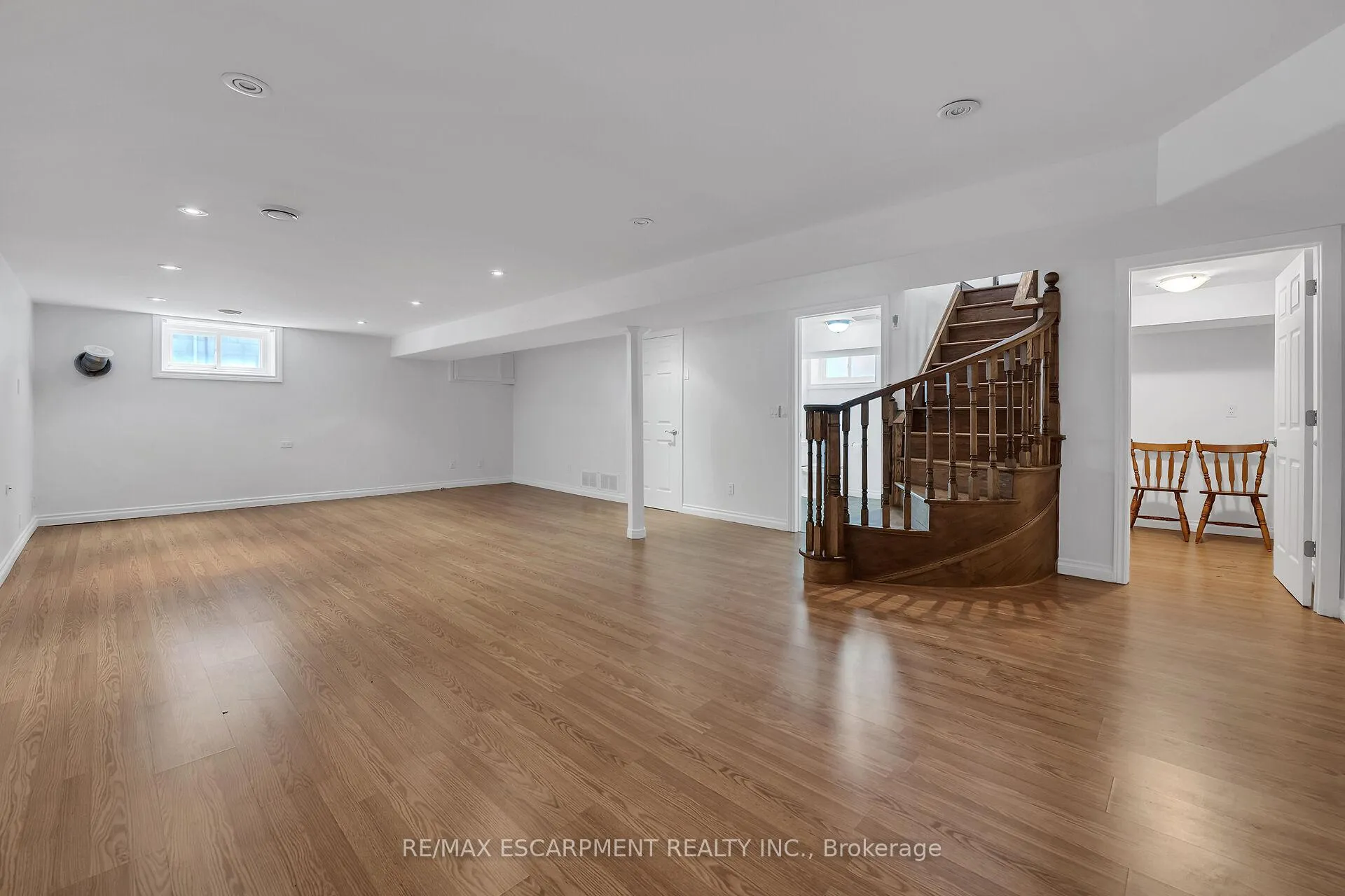 Photo 18 of 617 Eighth Road E, Hamilton, Rural Stoney Creek — HOMEH