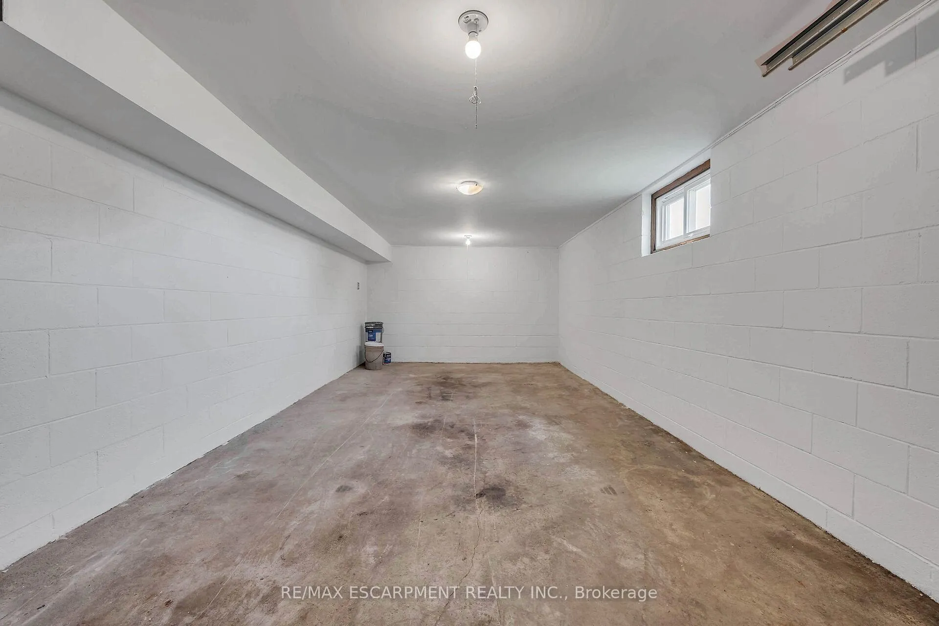 Photo 21 of 617 Eighth Road E, Hamilton, Rural Stoney Creek — HOMEH