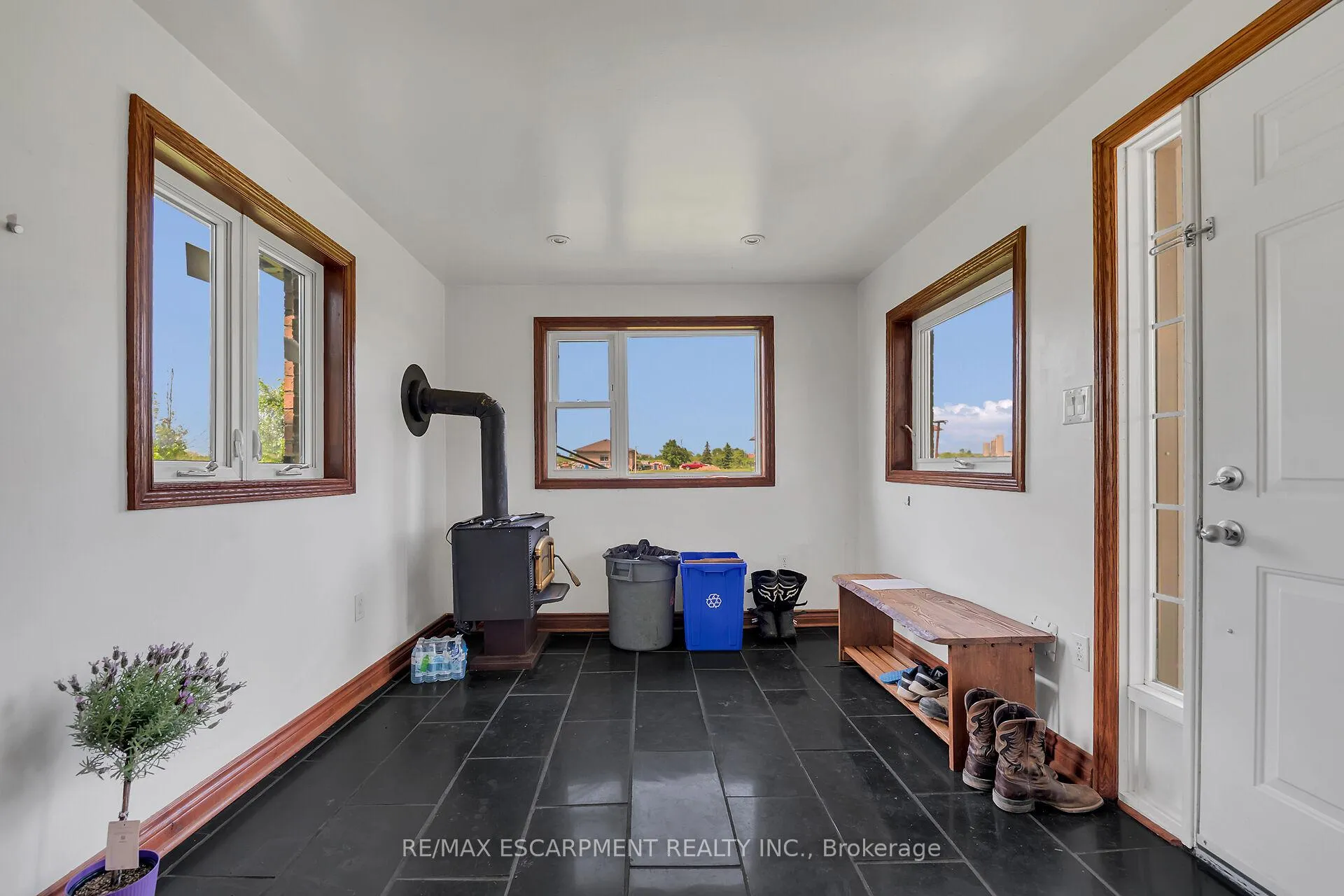 Photo 25 of 617 Eighth Road E, Hamilton, Rural Stoney Creek — HOMEH