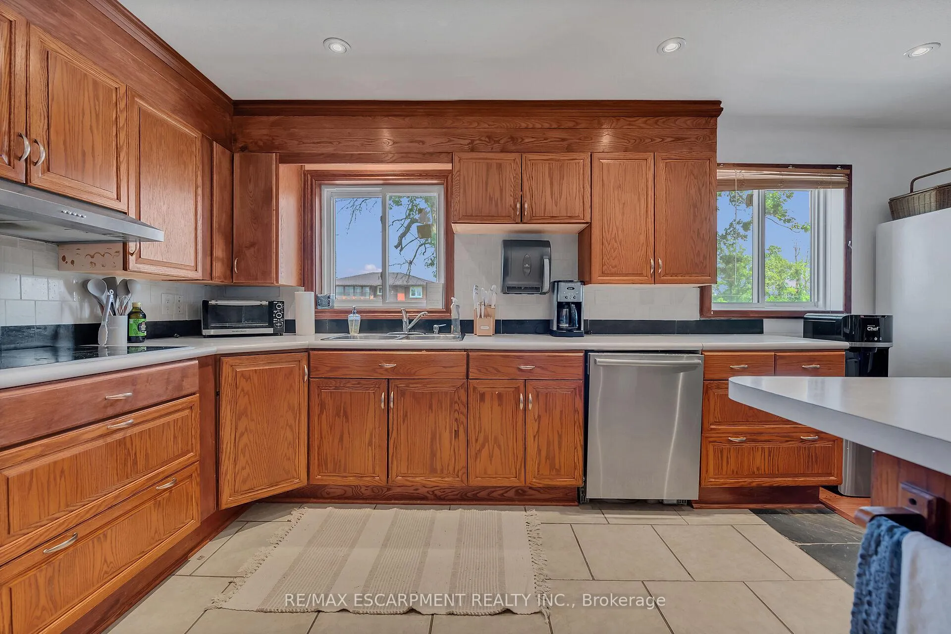 Photo 26 of 617 Eighth Road E, Hamilton, Rural Stoney Creek — HOMEH