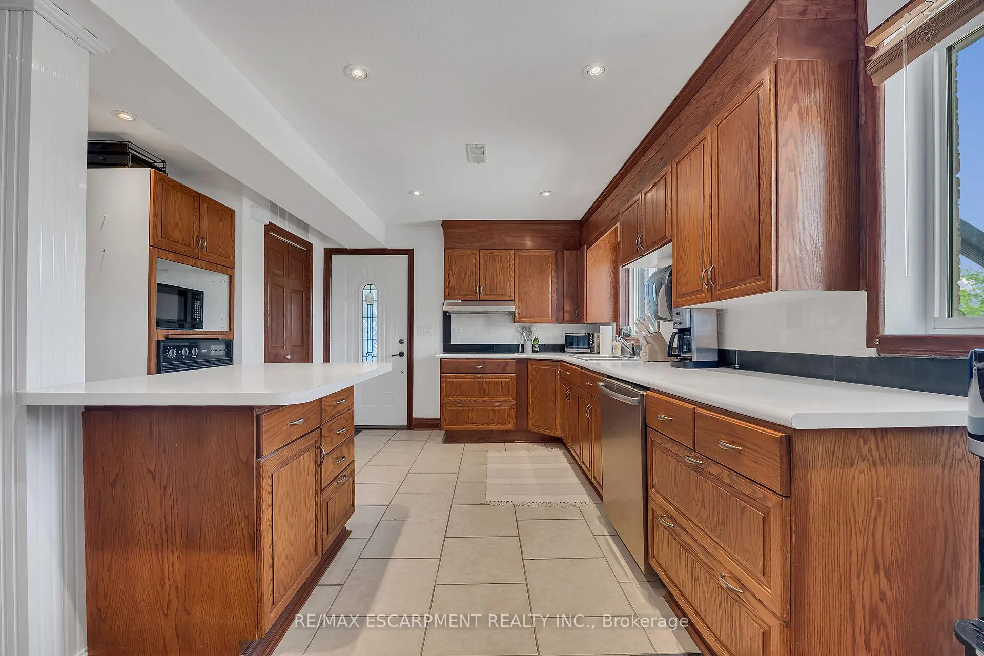 Photo 27 of 617 Eighth Road E, Hamilton, Rural Stoney Creek — HOMEH