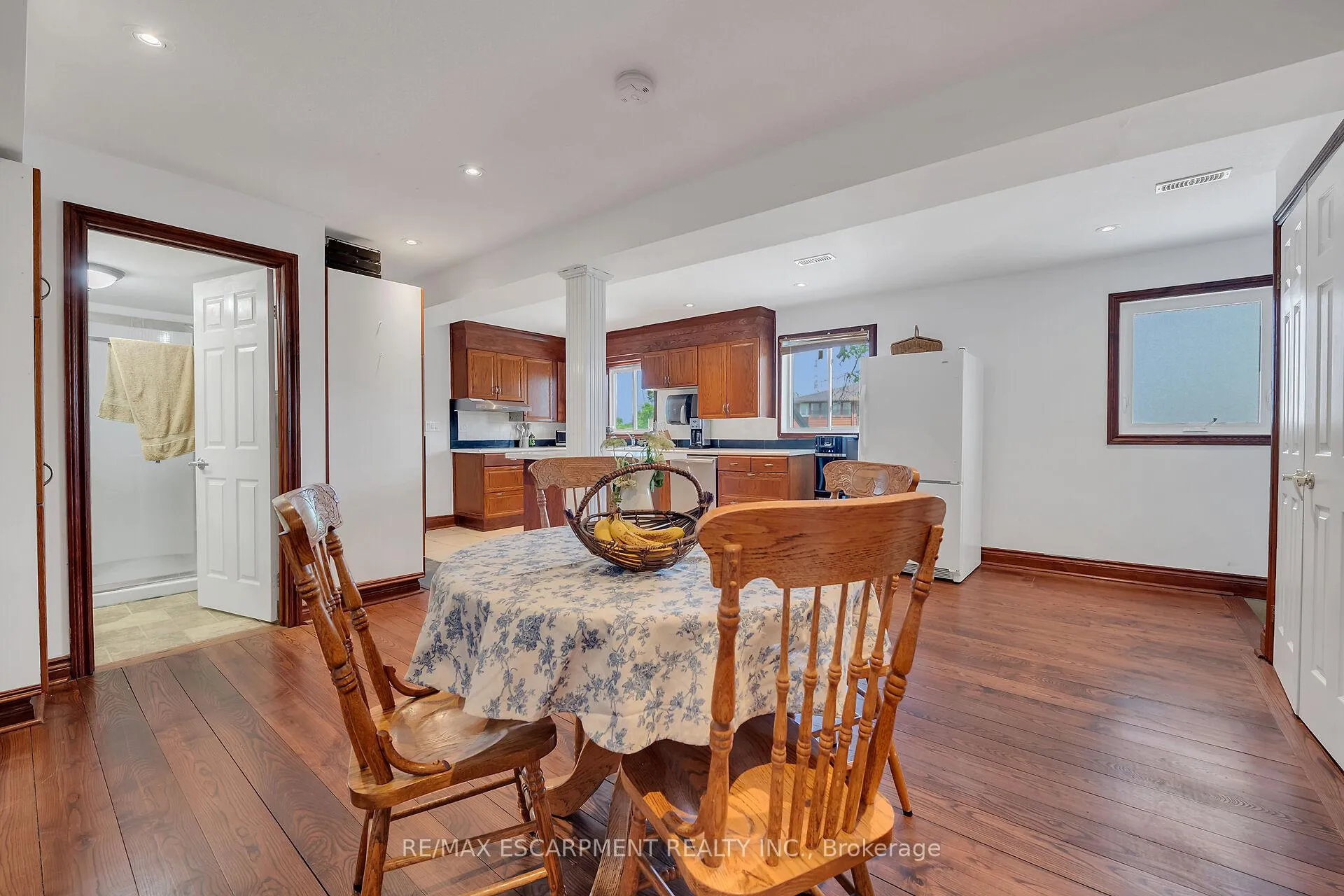 Photo 29 of 617 Eighth Road E, Hamilton, Rural Stoney Creek — HOMEH
