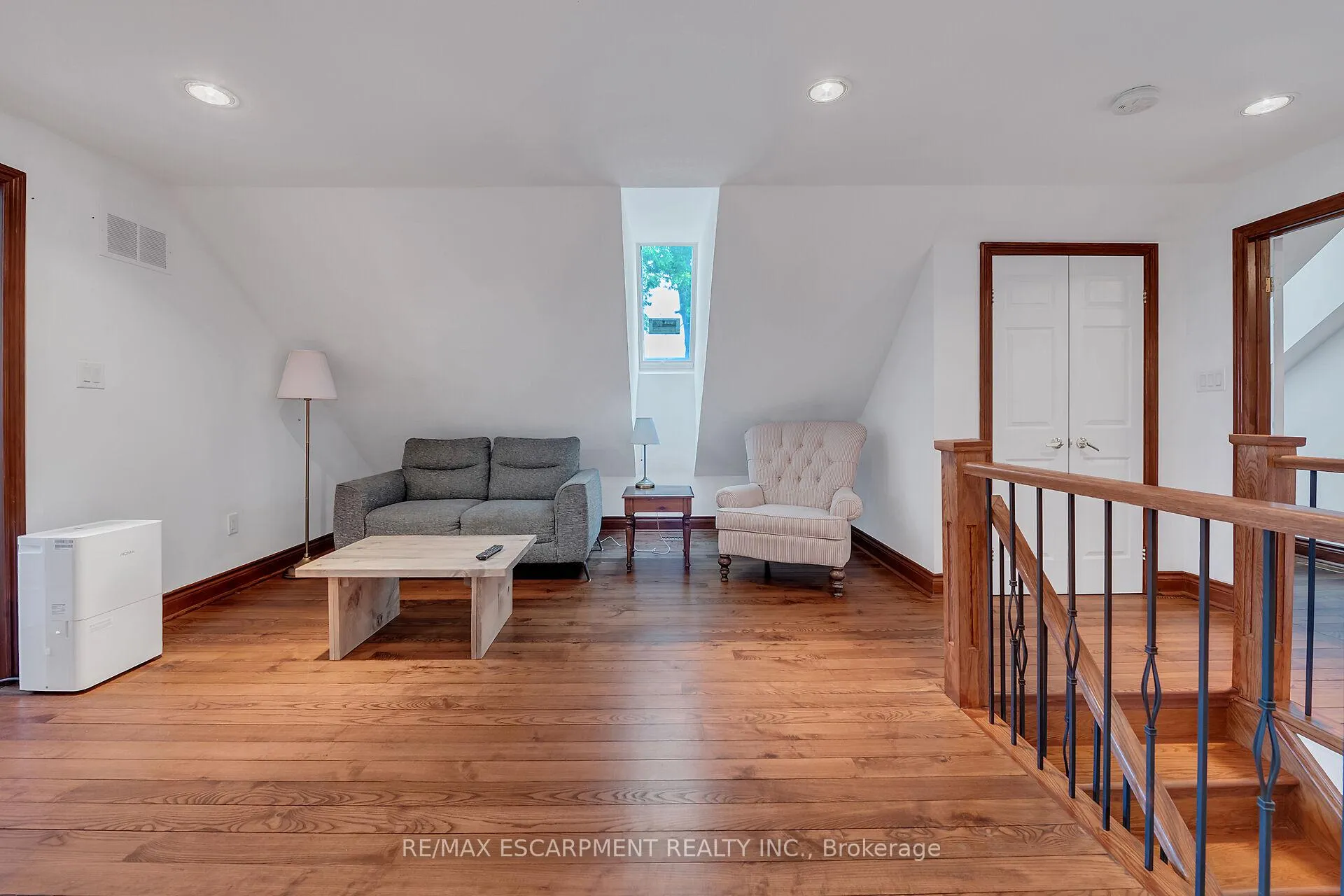 Photo 35 of 617 Eighth Road E, Hamilton, Rural Stoney Creek — HOMEH