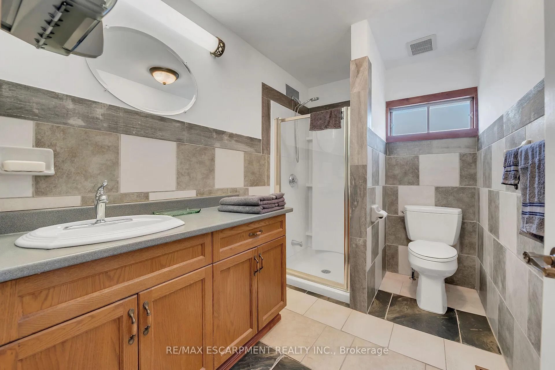 Photo 36 of 617 Eighth Road E, Hamilton, Rural Stoney Creek — HOMEH