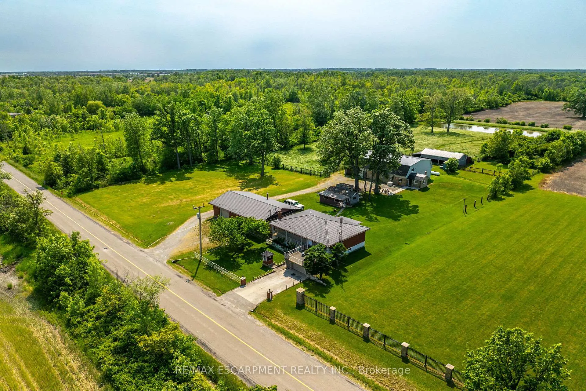 Photo 47 of 617 Eighth Road E, Hamilton, Rural Stoney Creek — HOMEH