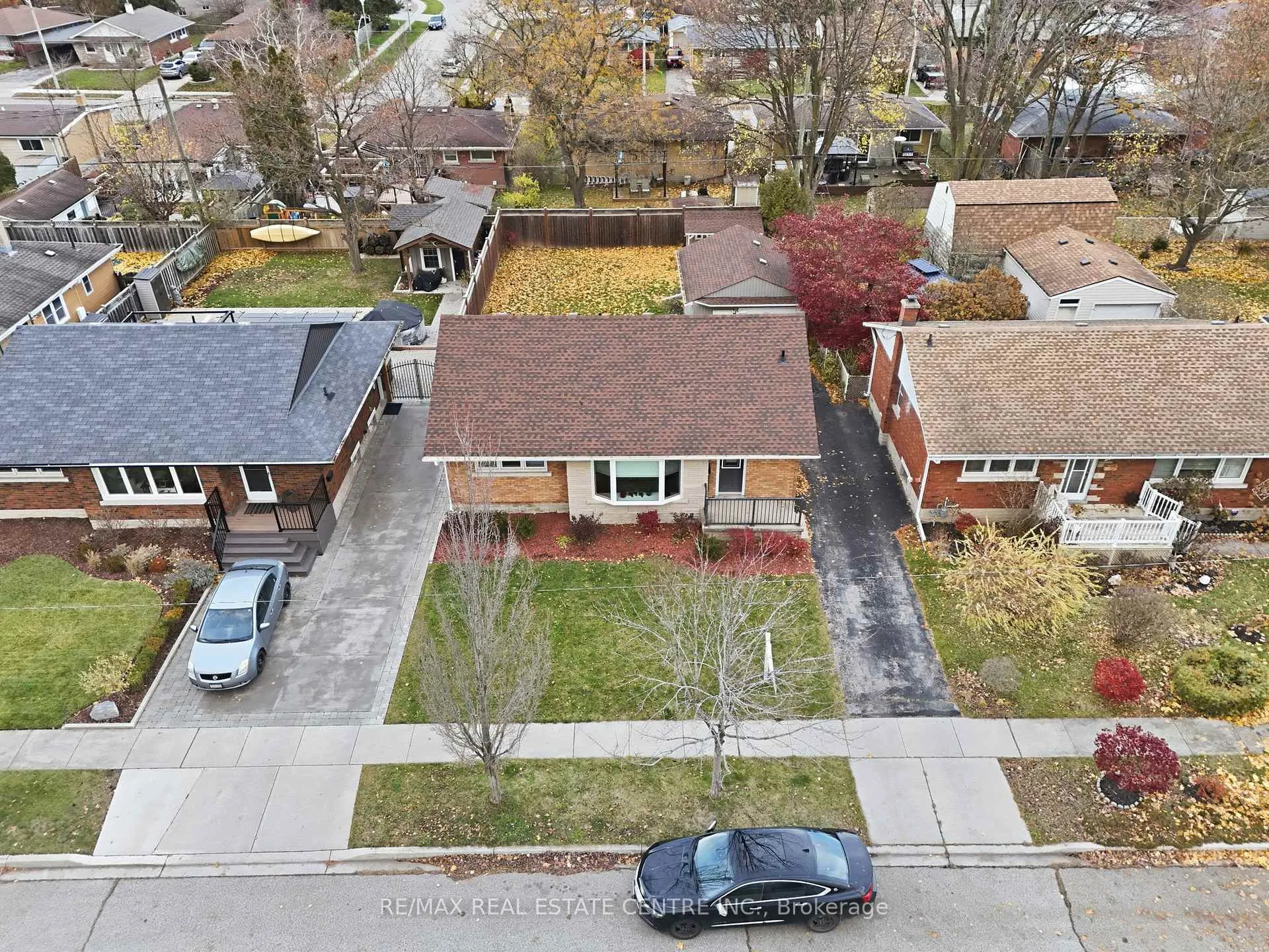 Photo 2 of 1057 Clare Avenue, Cambridge — HOMEH