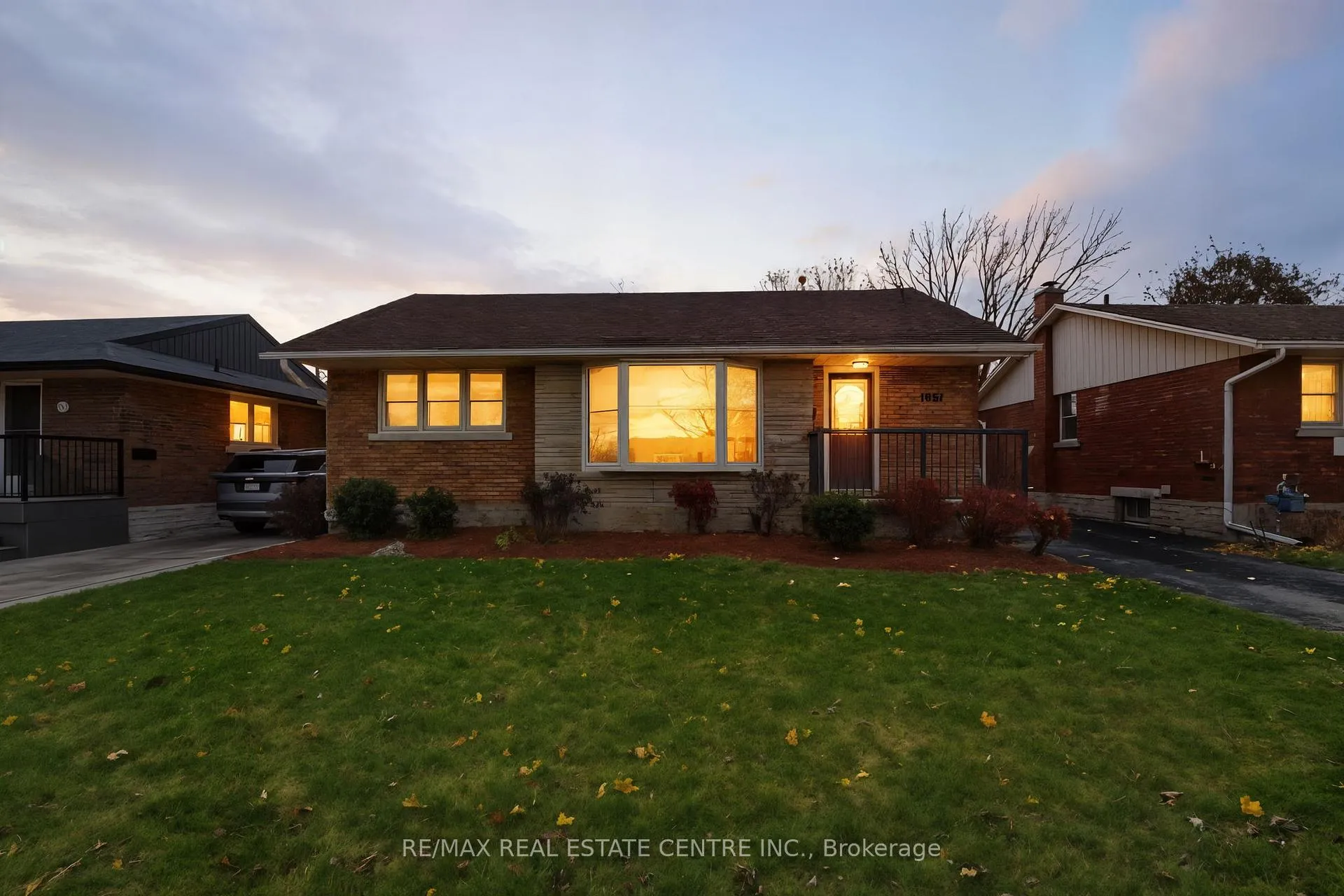 Photo 3 of 1057 Clare Avenue, Cambridge — HOMEH