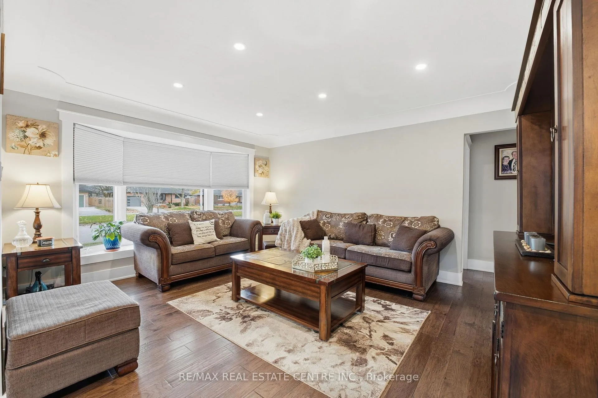 Photo 9 of 1057 Clare Avenue, Cambridge — HOMEH