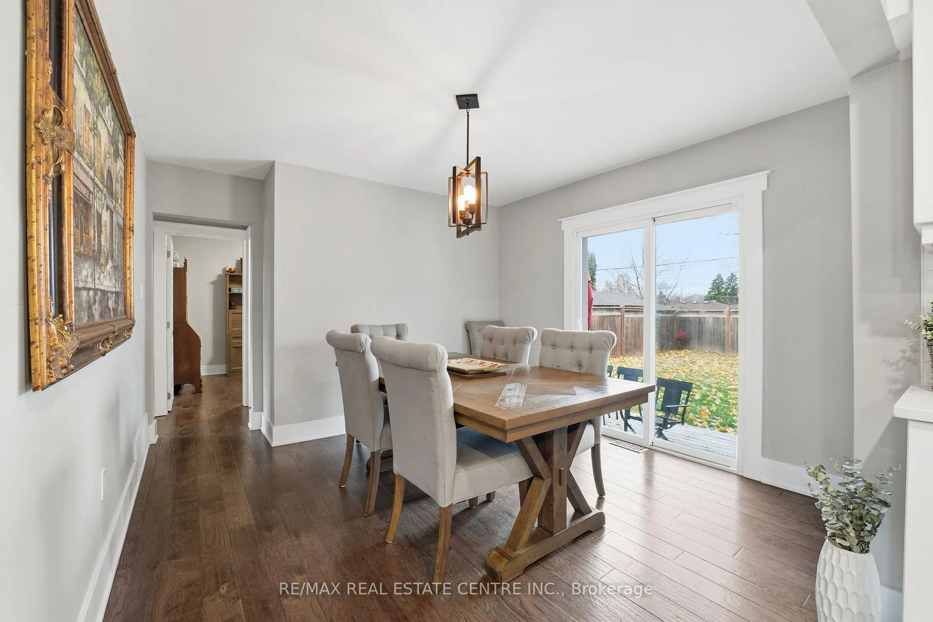 Photo 17 of 1057 Clare Avenue, Cambridge — HOMEH