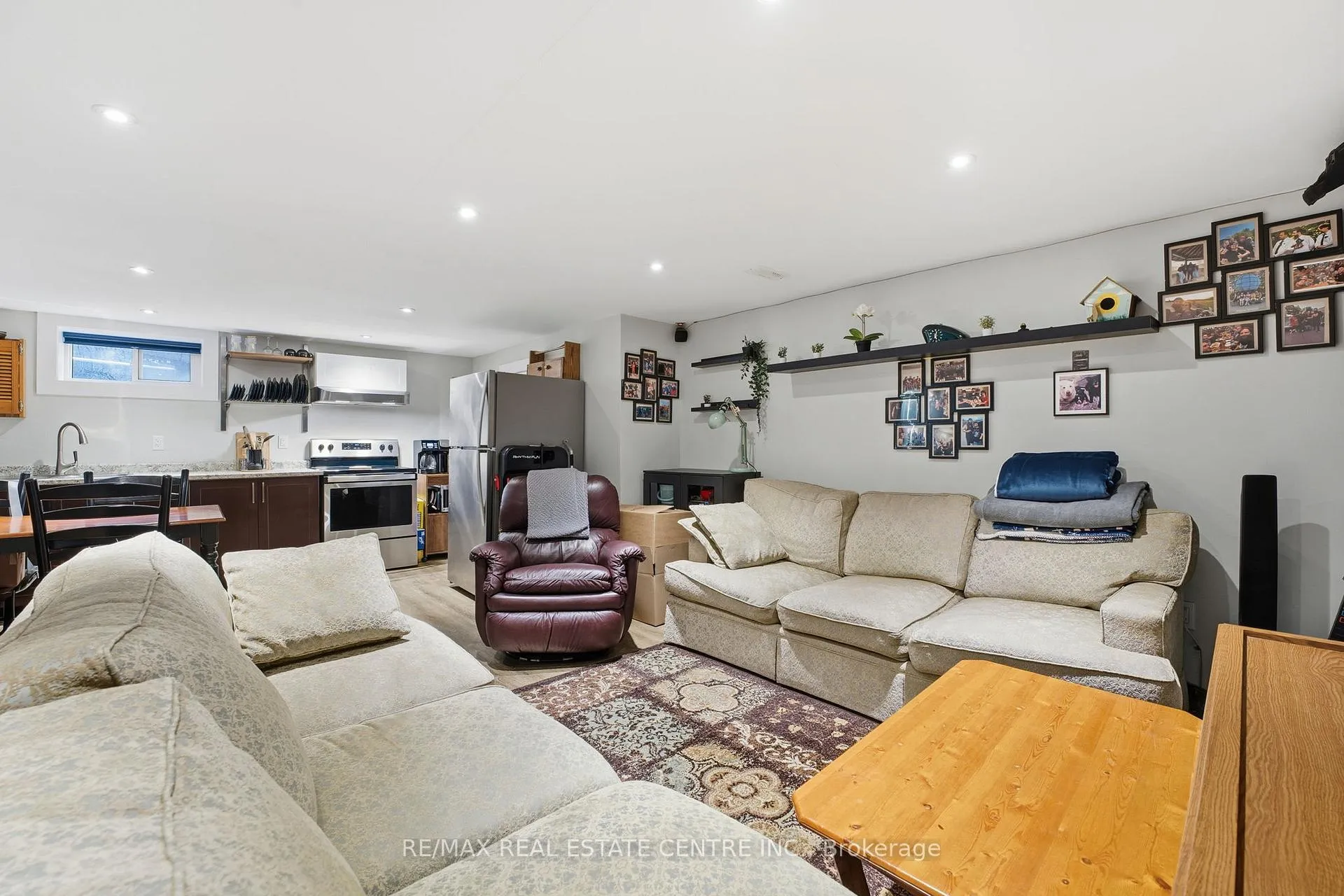 Photo 21 of 1057 Clare Avenue, Cambridge — HOMEH