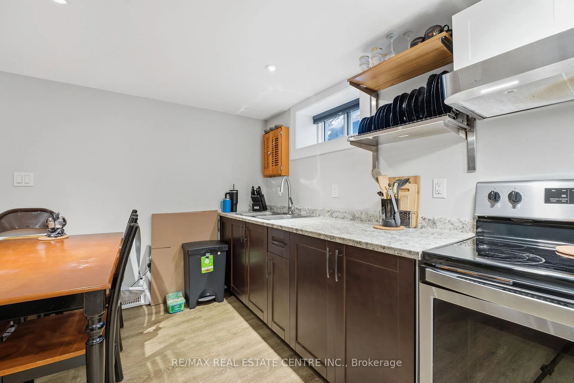 Photo 26 of 1057 Clare Avenue, Cambridge — HOMEH
