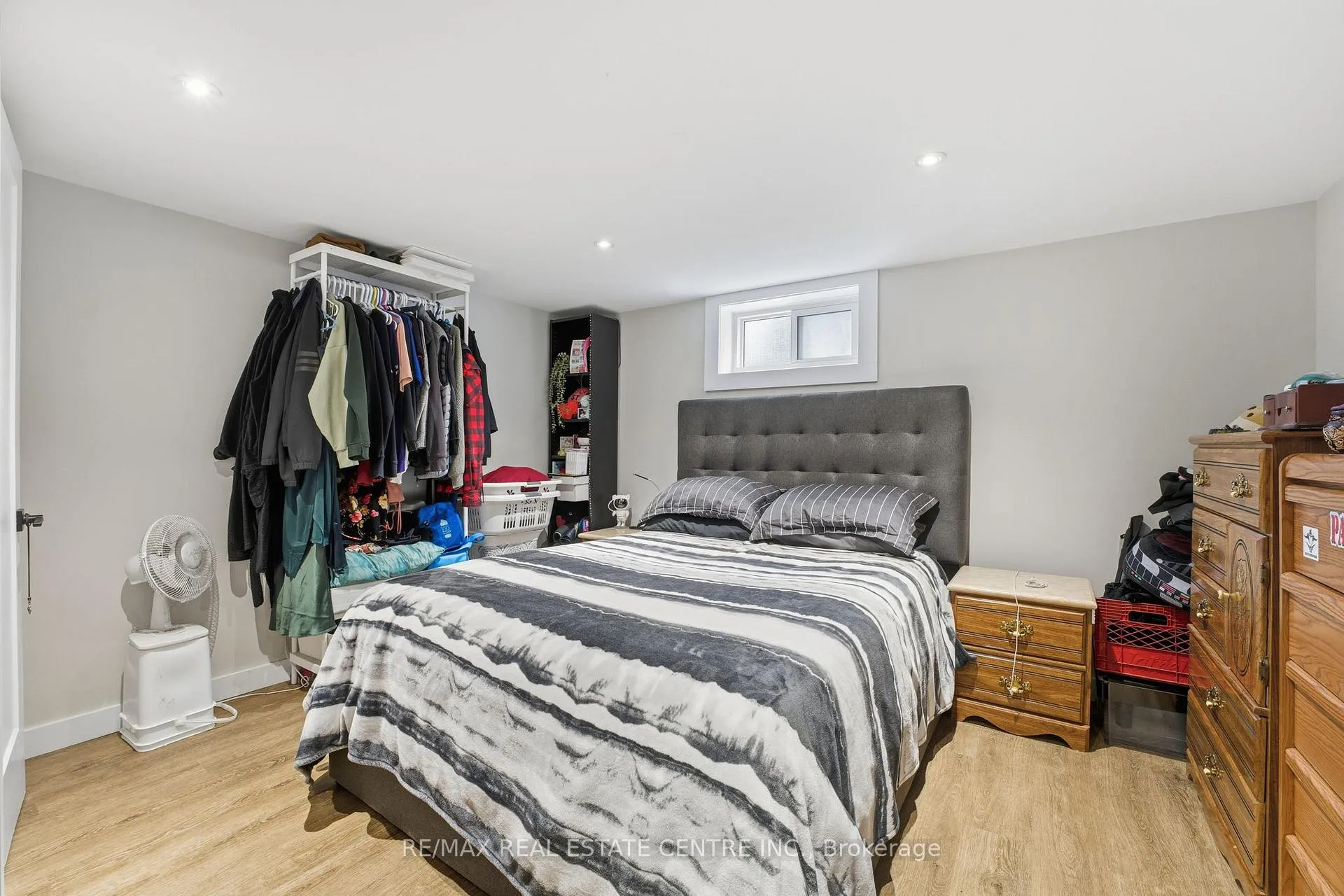 Photo 29 of 1057 Clare Avenue, Cambridge — HOMEH