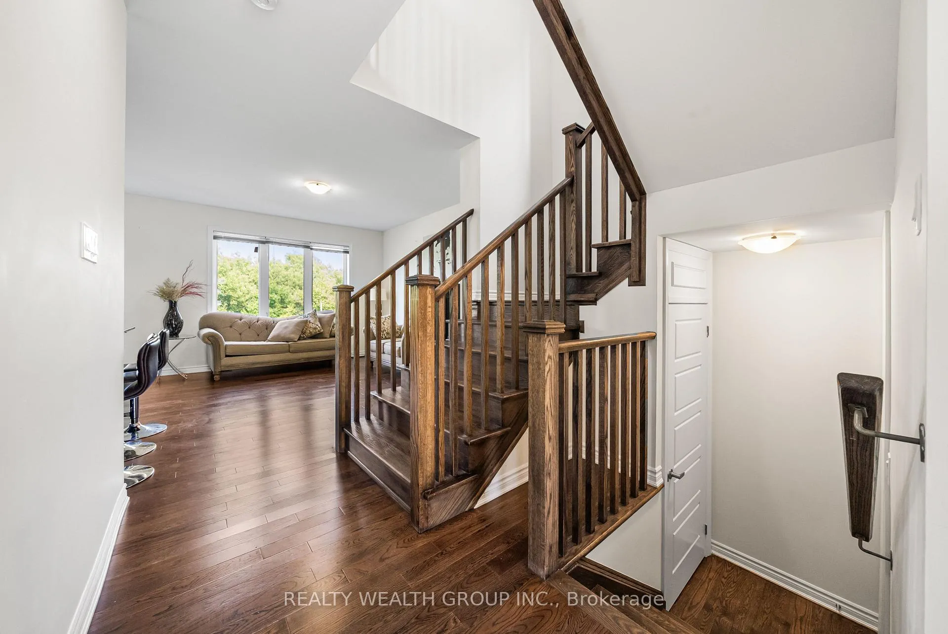 Photo 5 of 100 Barkerville Drive, Whitby, Lynde Creek — HOMEH