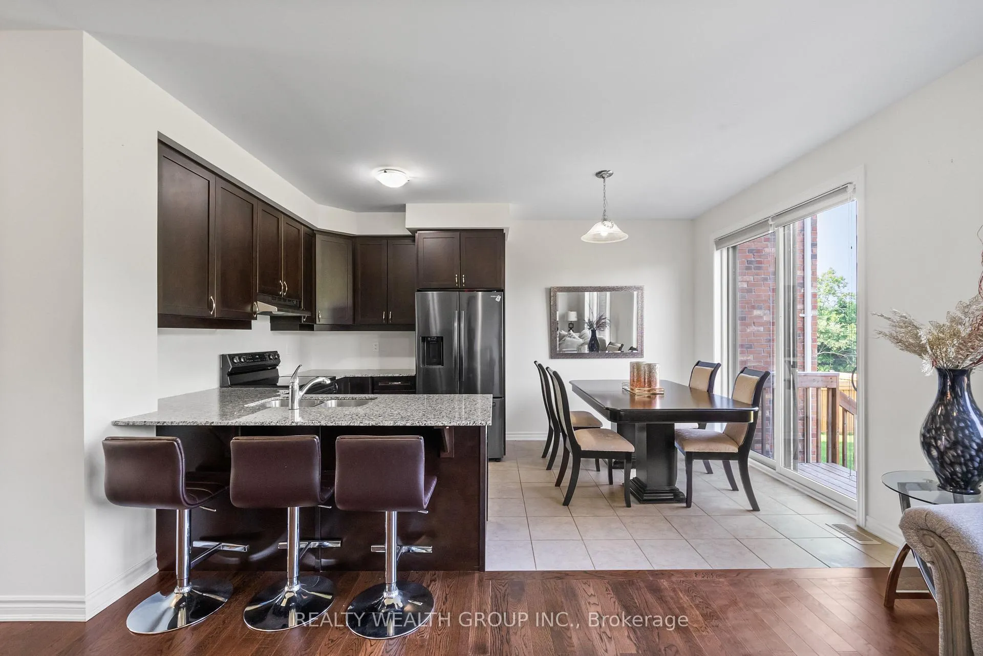 Photo 9 of 100 Barkerville Drive, Whitby, Lynde Creek — HOMEH