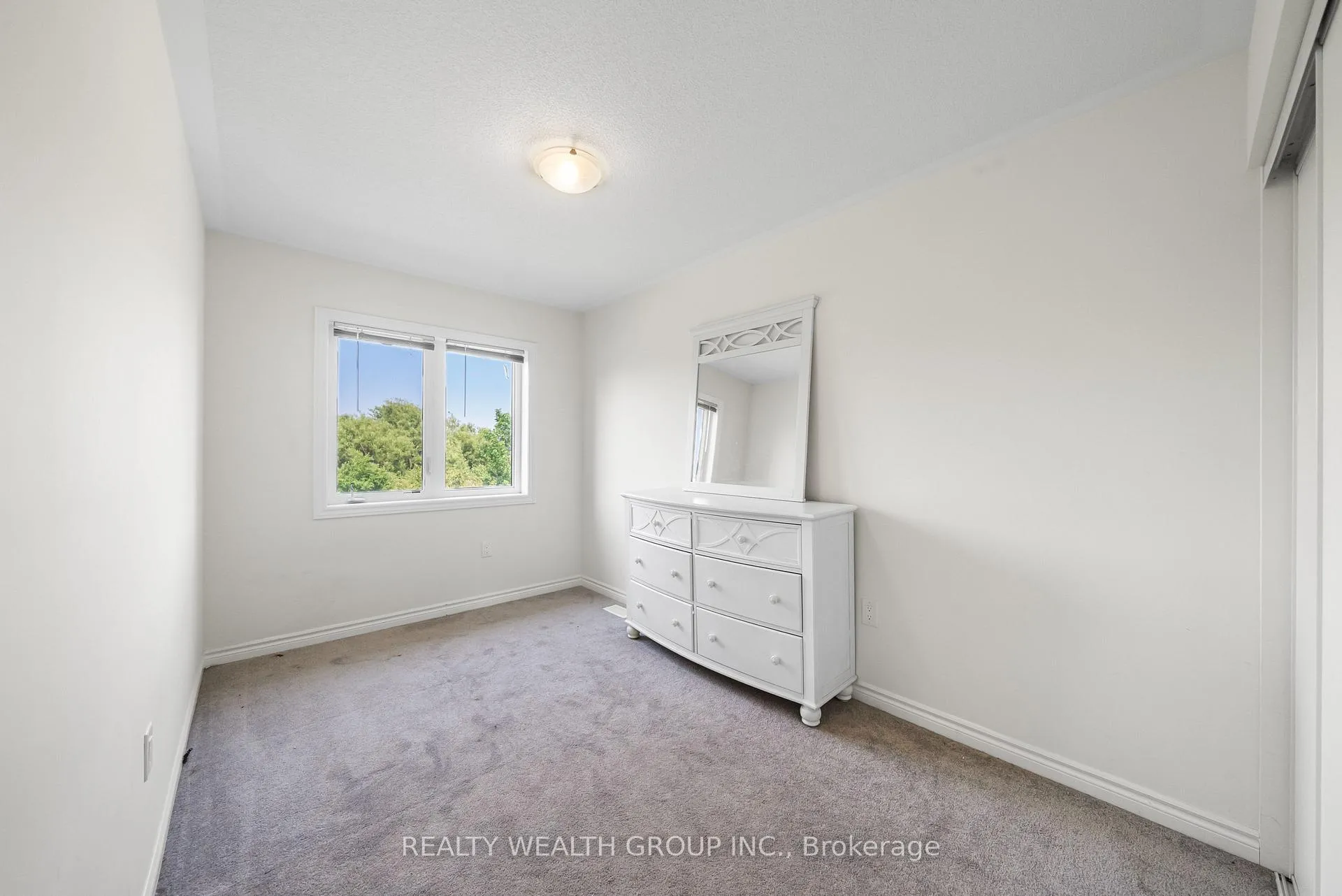 Photo 17 of 100 Barkerville Drive, Whitby, Lynde Creek — HOMEH