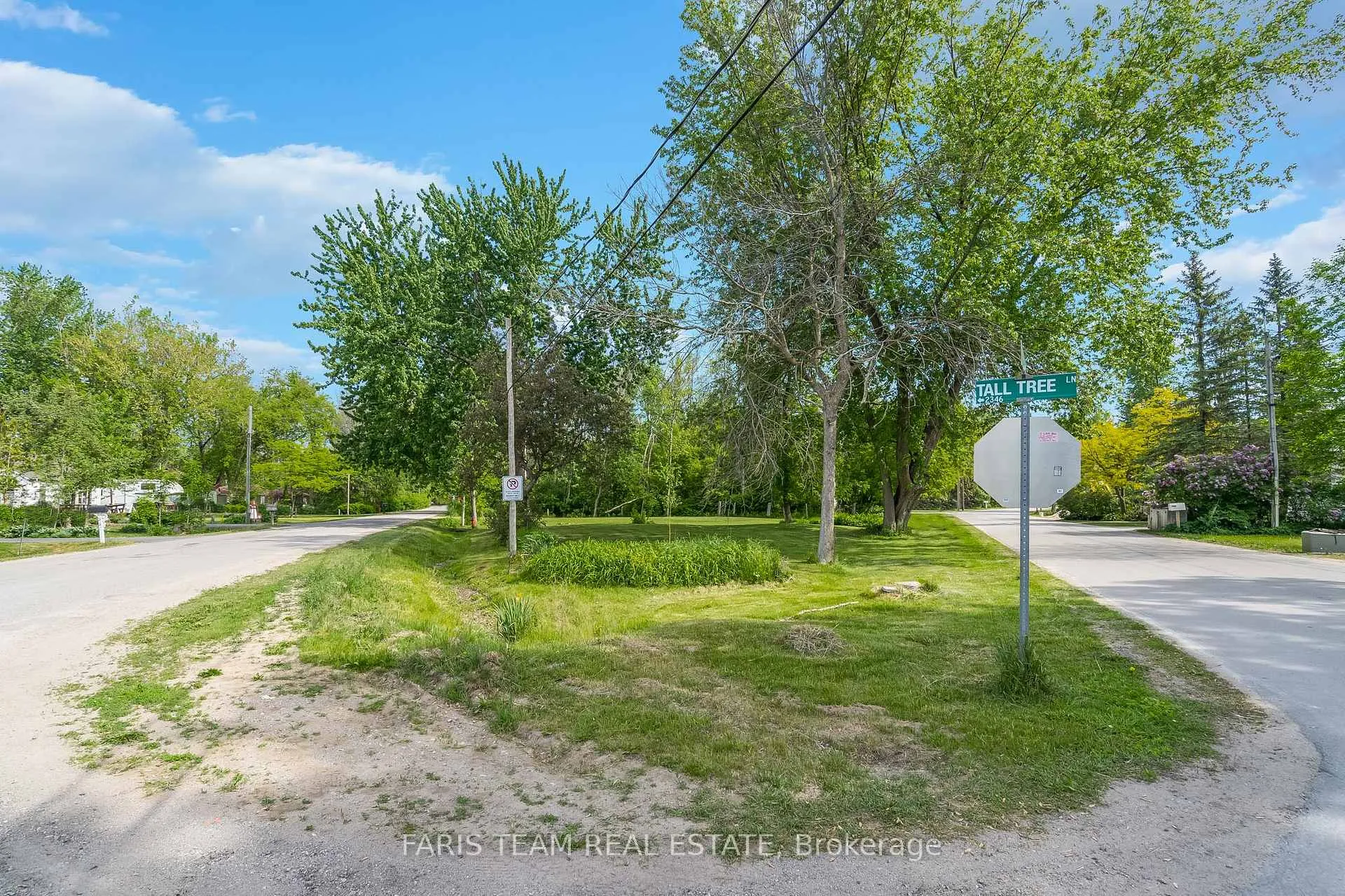 Photo 12 of 2360 Crystal Beach Road, Innisfil, Alcona — HOMEH