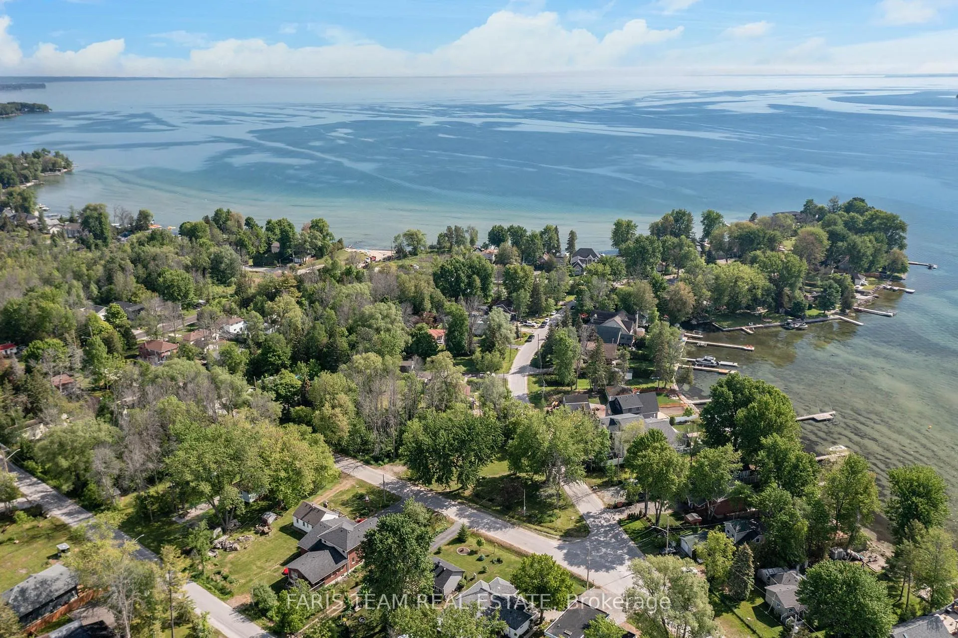 Photo 18 of 2360 Crystal Beach Road, Innisfil, Alcona — HOMEH