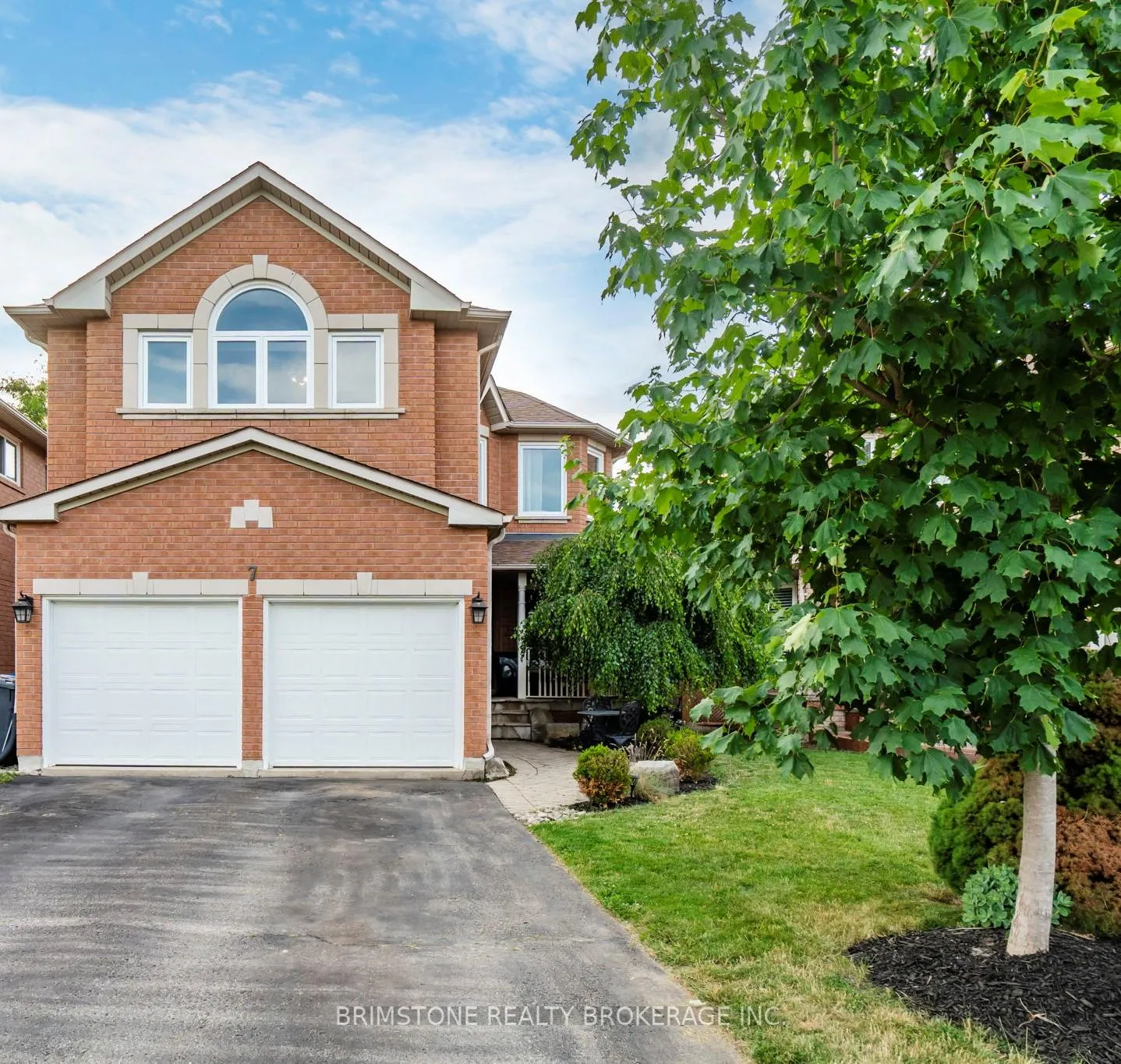Front of 7 Banington Crescent
