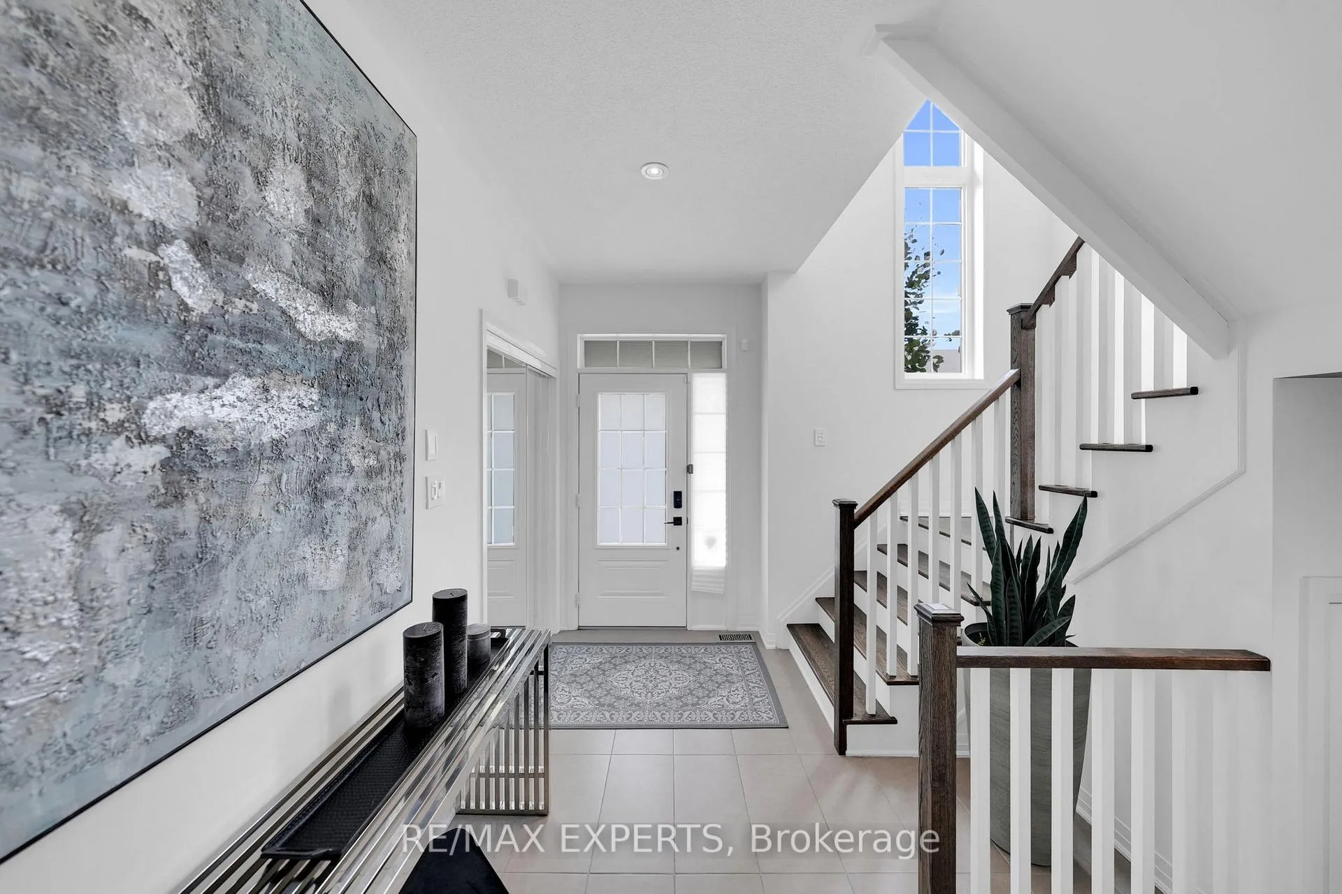 Photo 4 of 73 Donnan Drive, New Tecumseth, Tottenham — HOMEH
