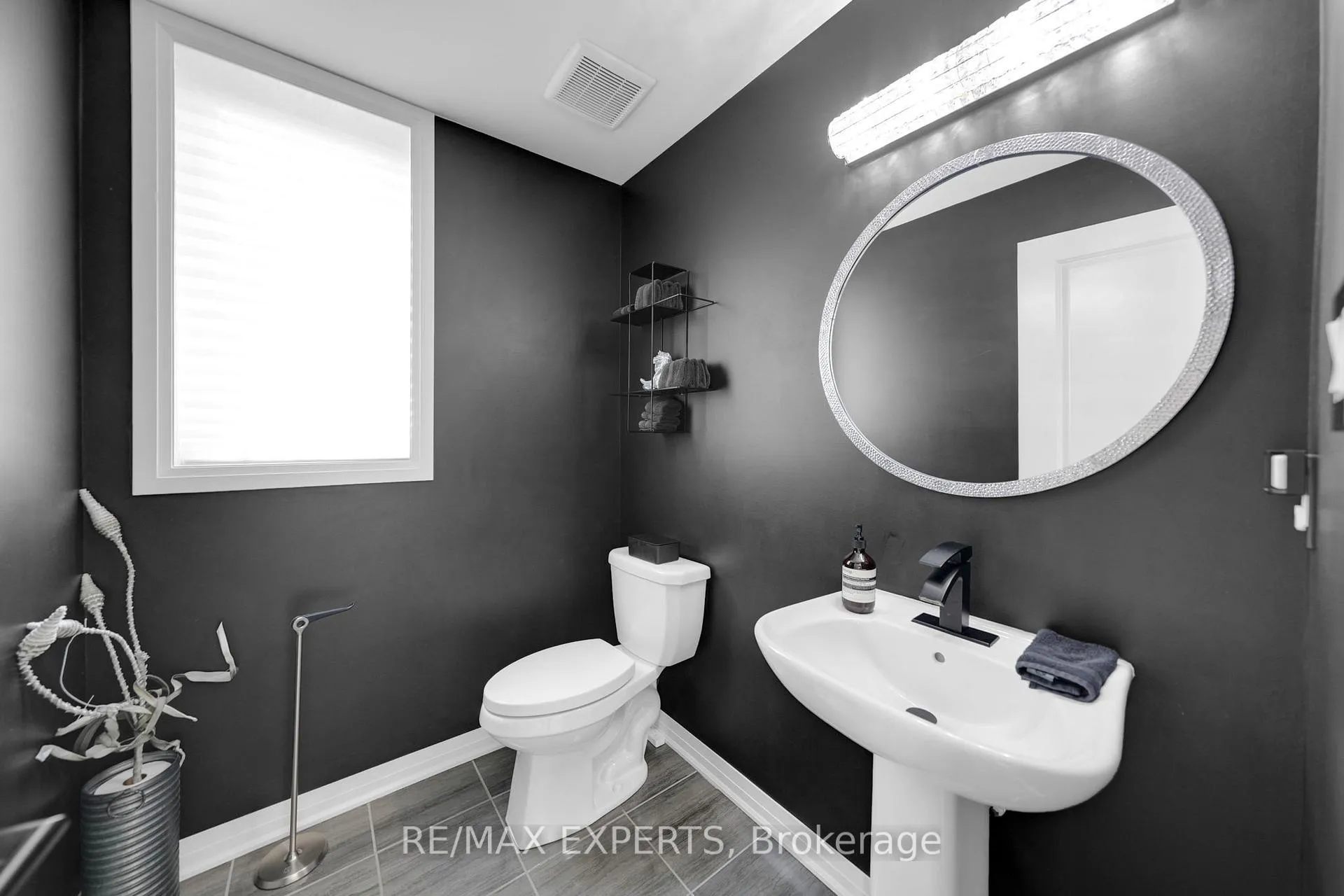 Photo 5 of 73 Donnan Drive, New Tecumseth, Tottenham — HOMEH