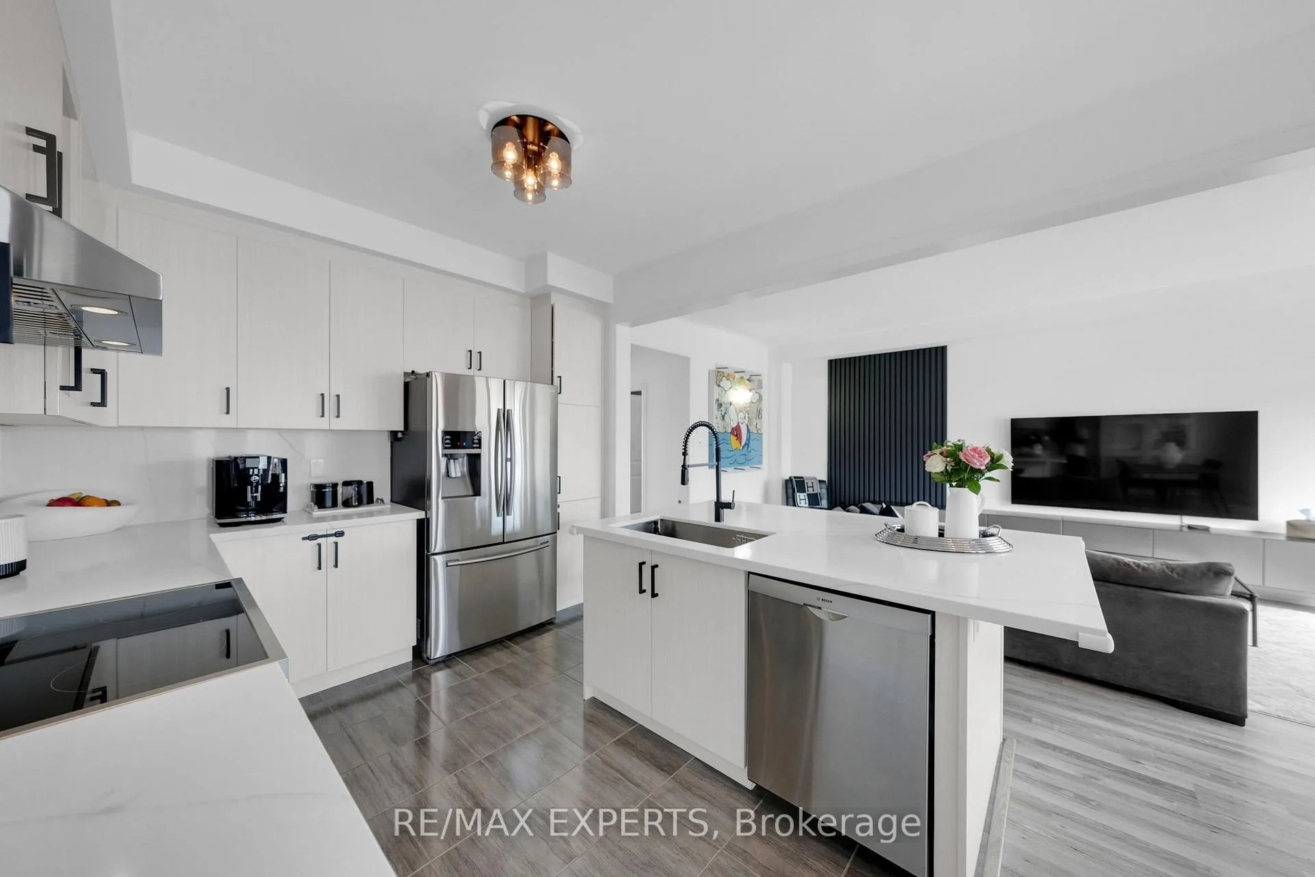 Photo 12 of 73 Donnan Drive, New Tecumseth, Tottenham — HOMEH