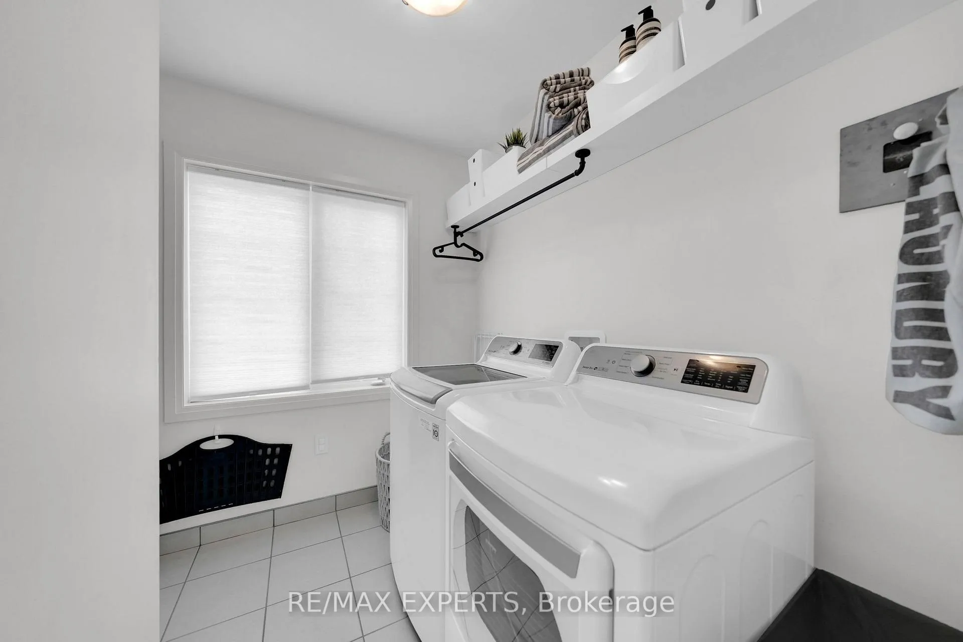 Photo 31 of 73 Donnan Drive, New Tecumseth, Tottenham — HOMEH