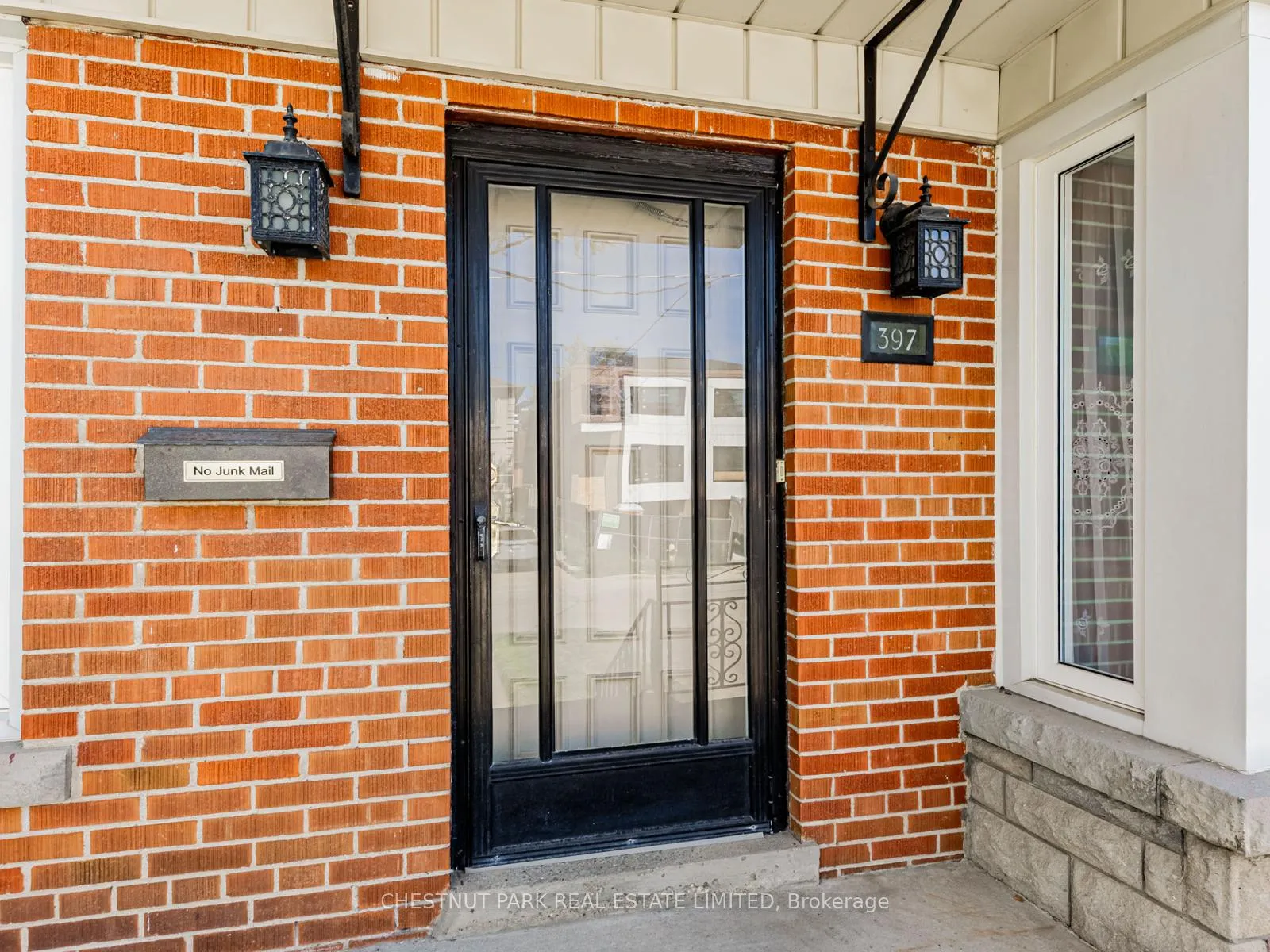 Photo 3 of 397 Cortleigh Boulevard, Toronto, Bedford Park-Nortown — HOMEH