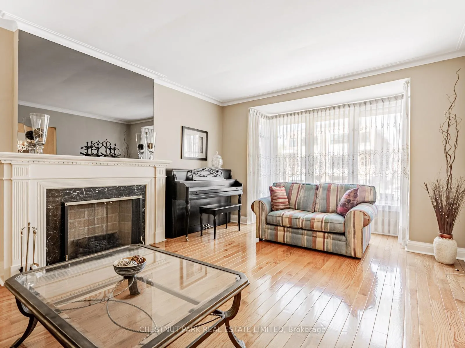Photo 6 of 397 Cortleigh Boulevard, Toronto, Bedford Park-Nortown — HOMEH