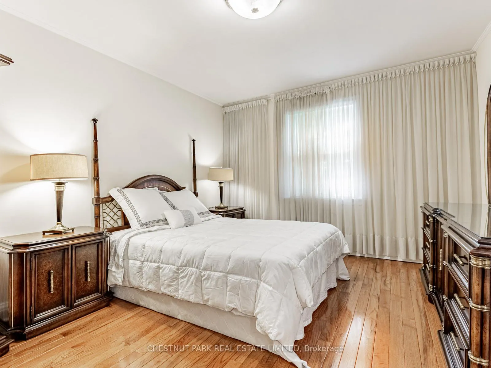 Photo 18 of 397 Cortleigh Boulevard, Toronto, Bedford Park-Nortown — HOMEH