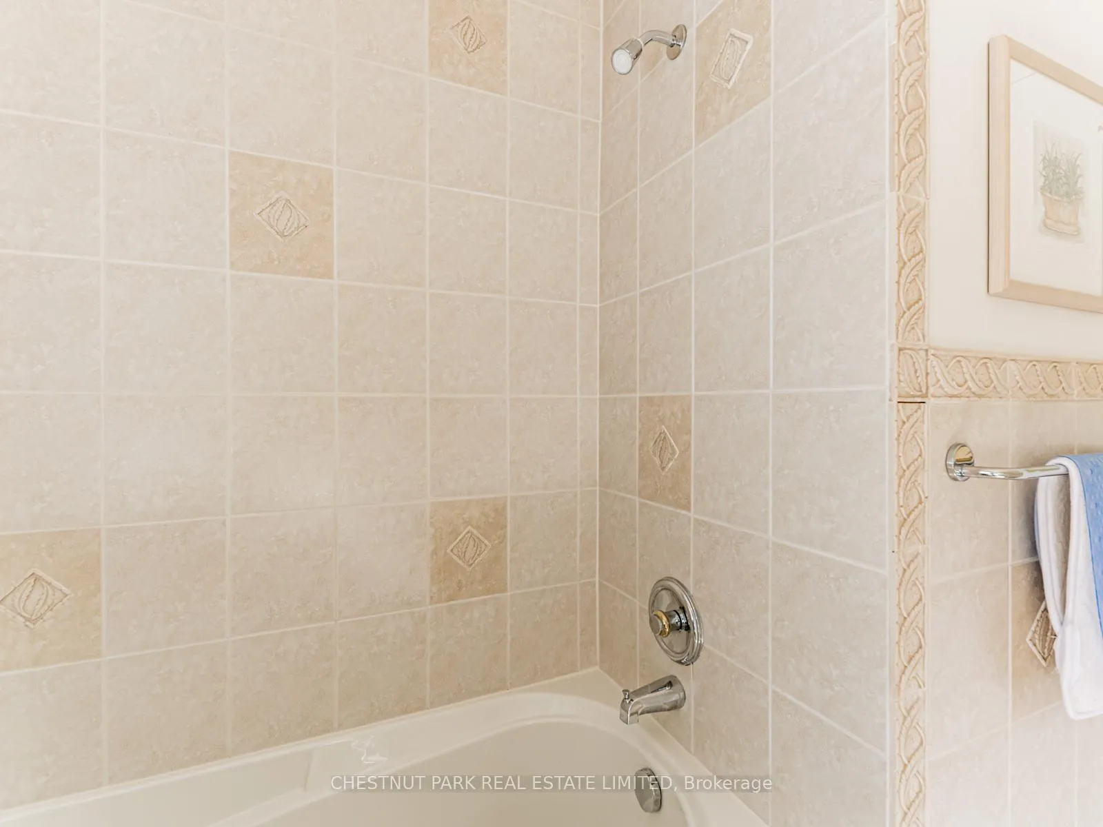 Photo 20 of 397 Cortleigh Boulevard, Toronto, Bedford Park-Nortown — HOMEH