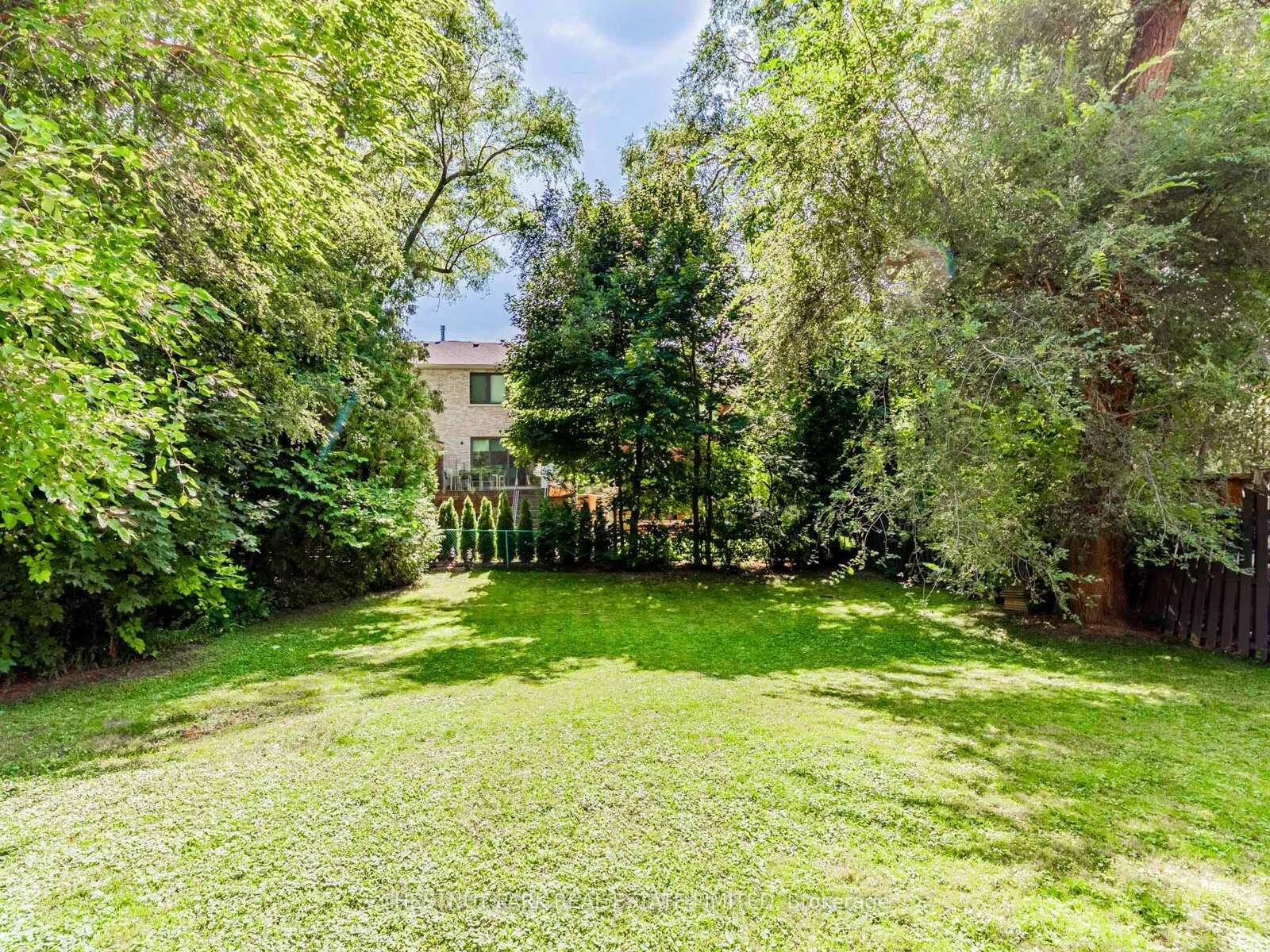 Photo 35 of 397 Cortleigh Boulevard, Toronto, Bedford Park-Nortown — HOMEH