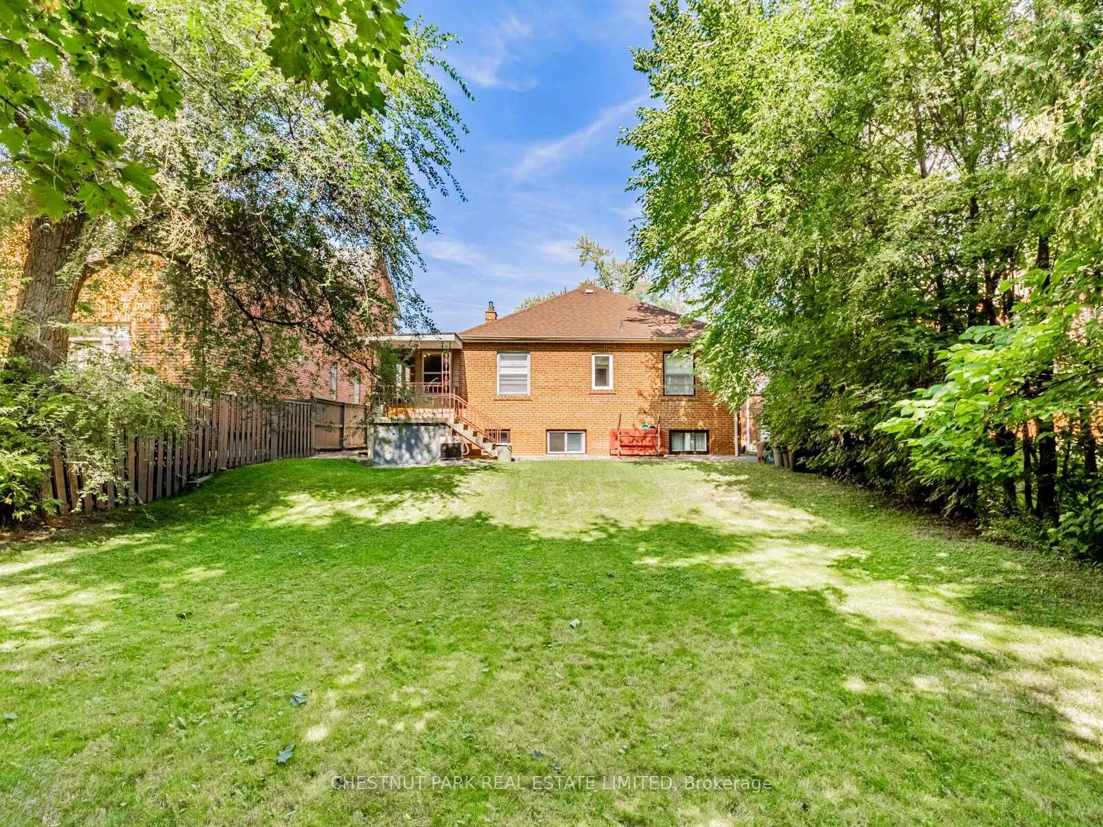 Photo 37 of 397 Cortleigh Boulevard, Toronto, Bedford Park-Nortown — HOMEH