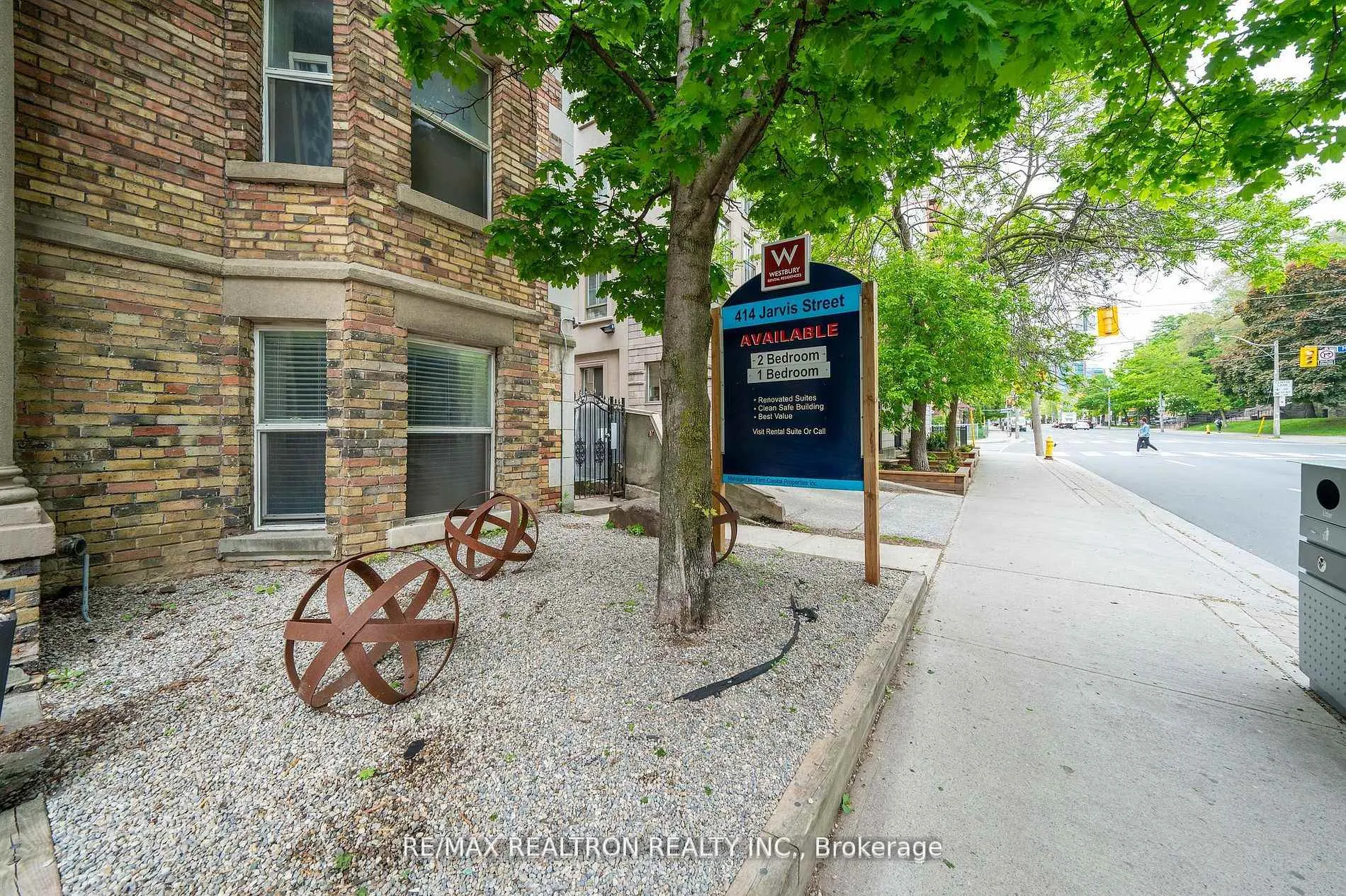 Photo 5 of Unit 105, 414 Jarvis Street, Toronto, Church-Yonge Corridor — HOMEH