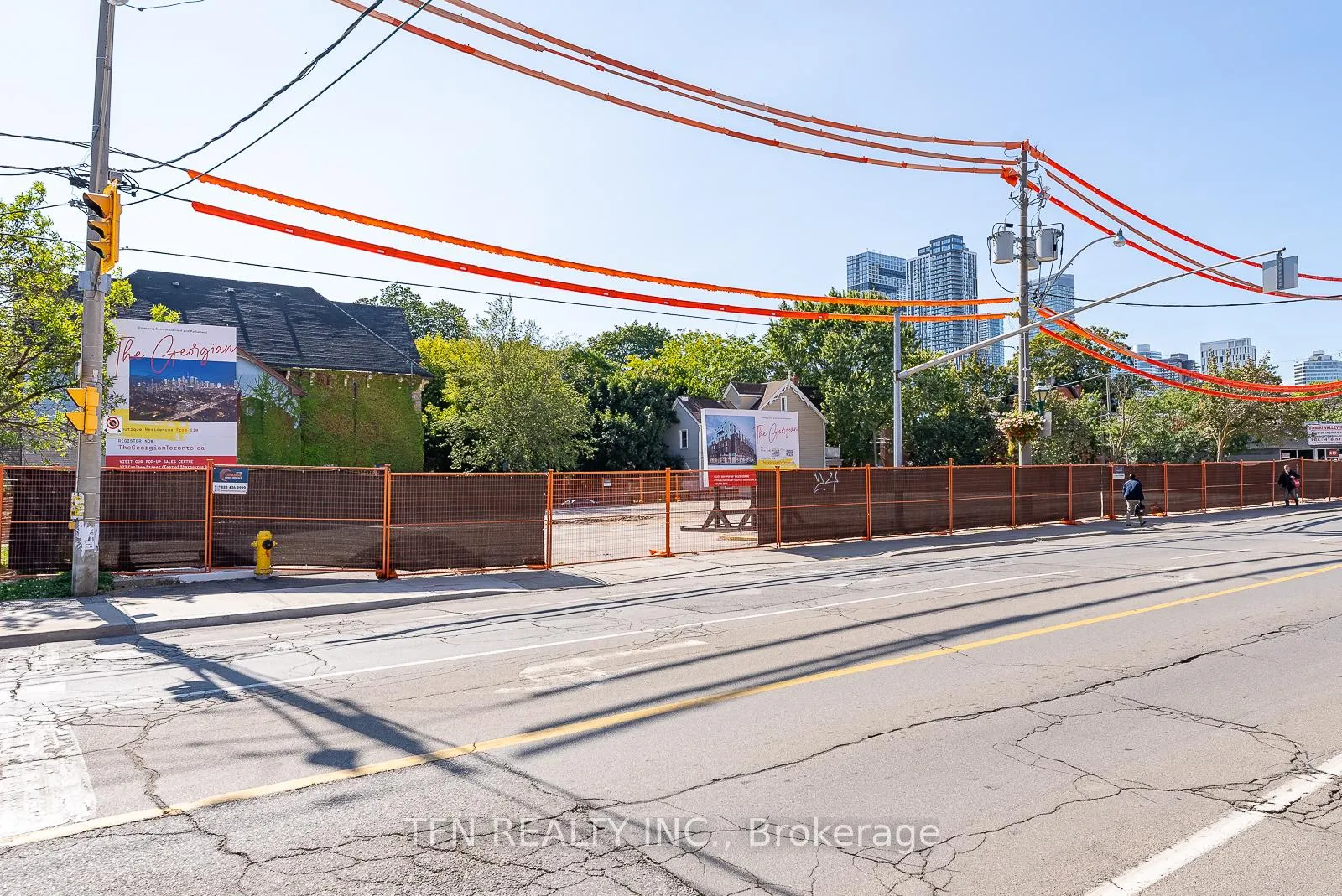 Photo 2 of 237 Gerrard Street E, Toronto, Cabbagetown-South St. James Town — HOMEH