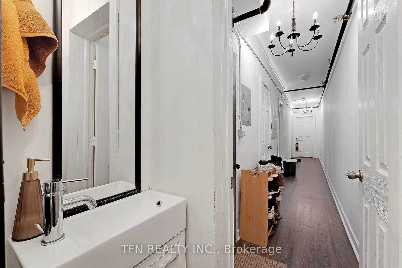Photo 10 of 237 Gerrard Street E, Toronto, Cabbagetown-South St. James Town — HOMEH