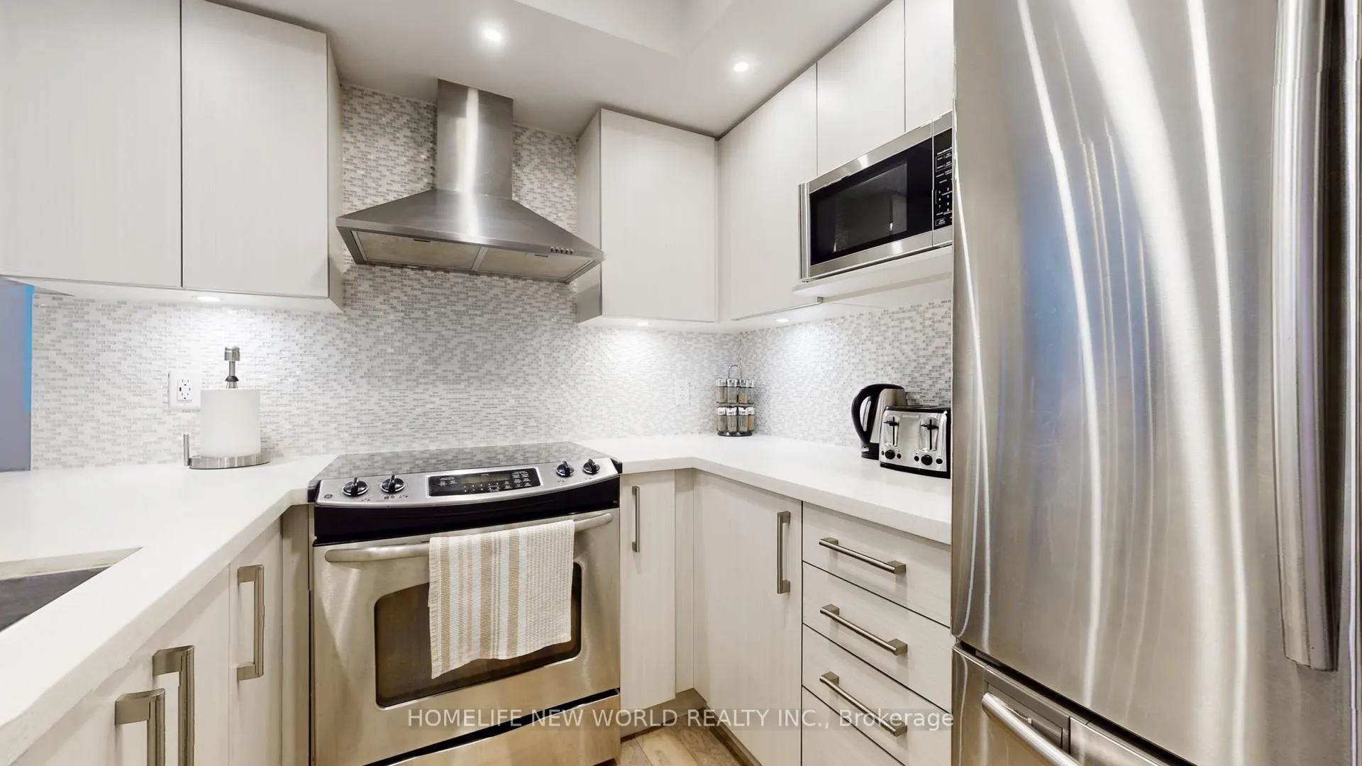 Photo 13 of Unit TH7, 58 Orchard View Boulevard, Toronto, Yonge-Eglinton — HOMEH