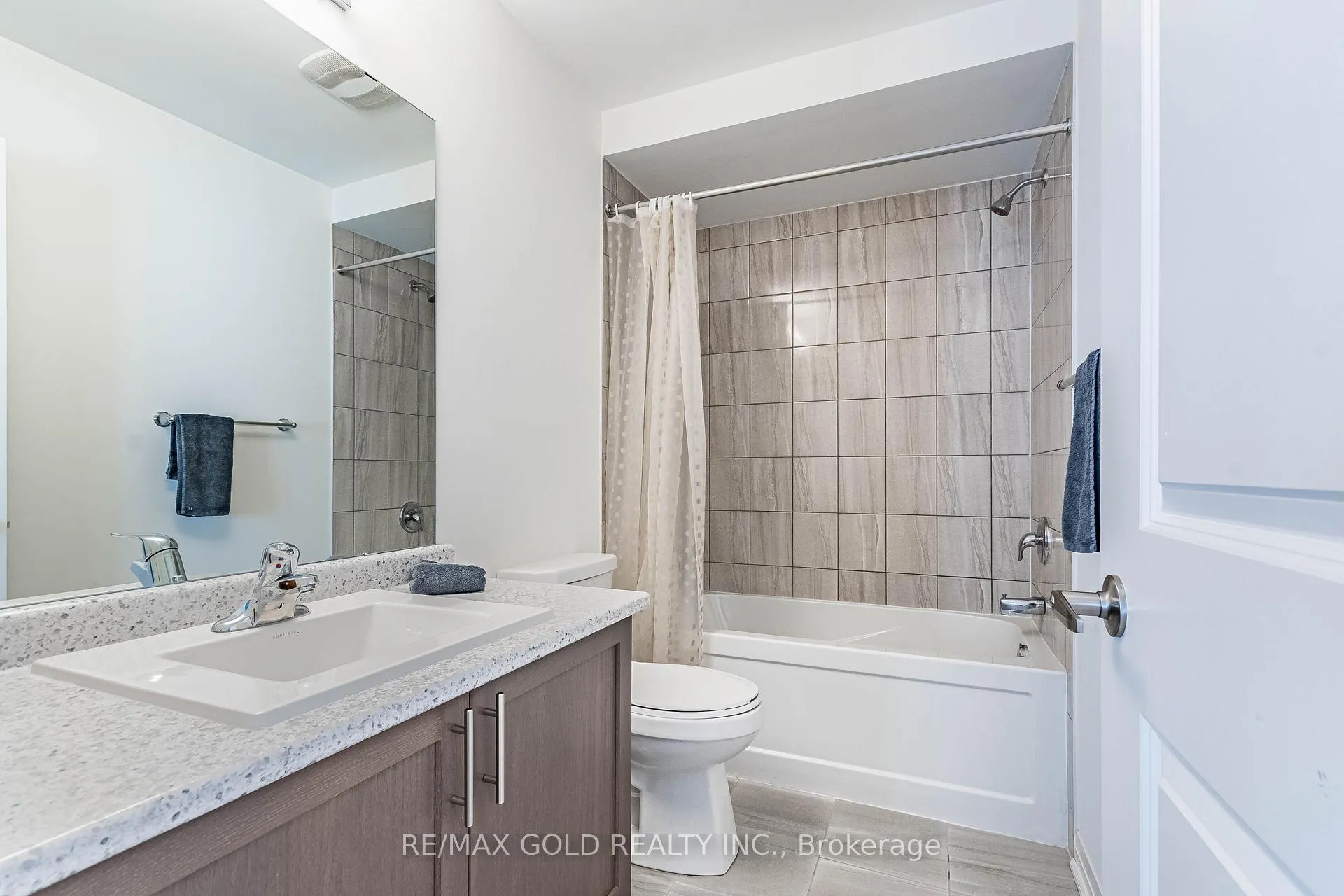 Photo 37 of 89 Sagewood Avenue, Barrie, Painswick South — HOMEH