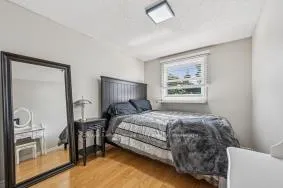 Photo 11 of 1 Koch Drive W, Guelph, Kortright West — HOMEH