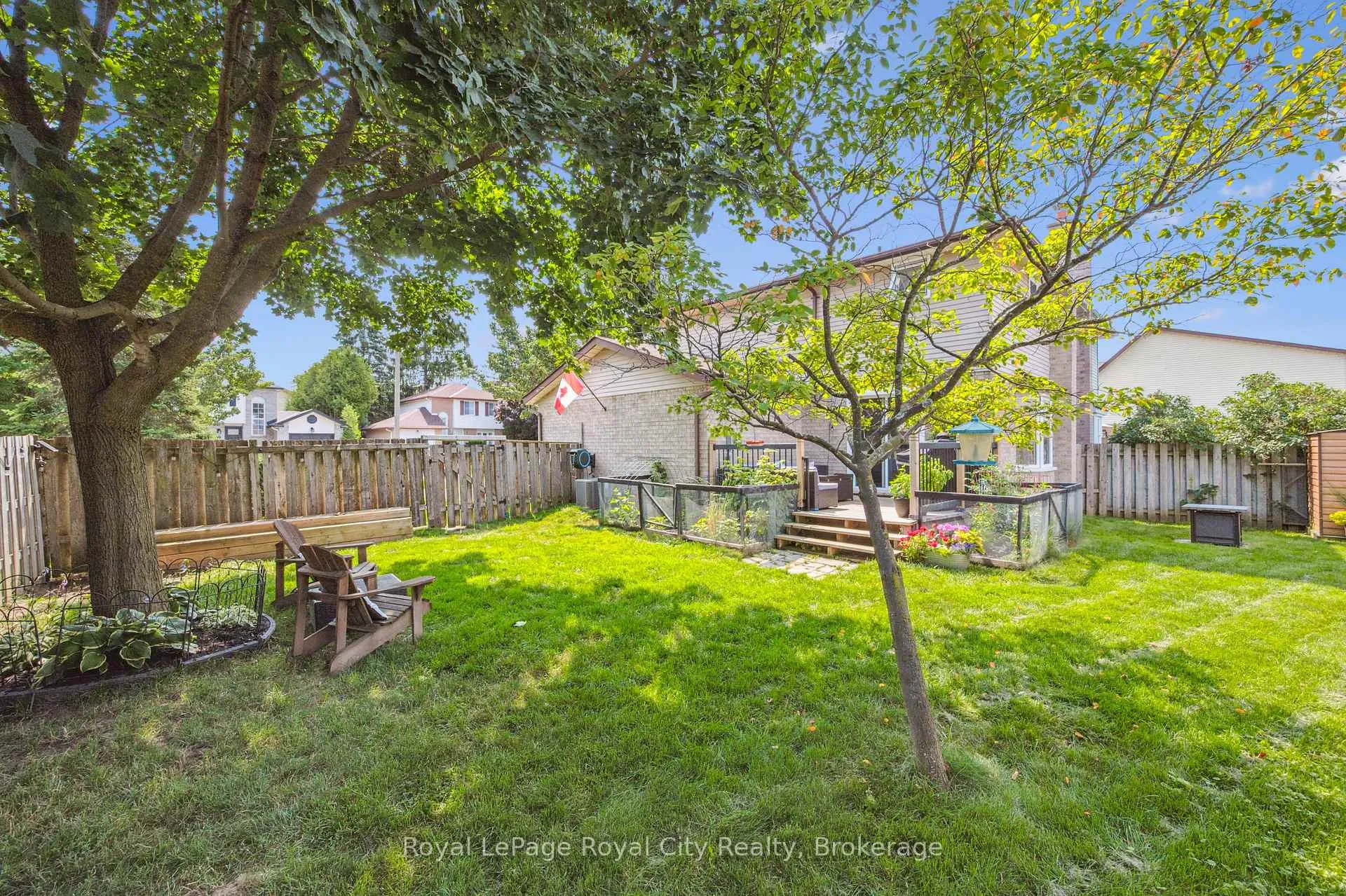 Photo 19 of 1 Koch Drive W, Guelph, Kortright West — HOMEH