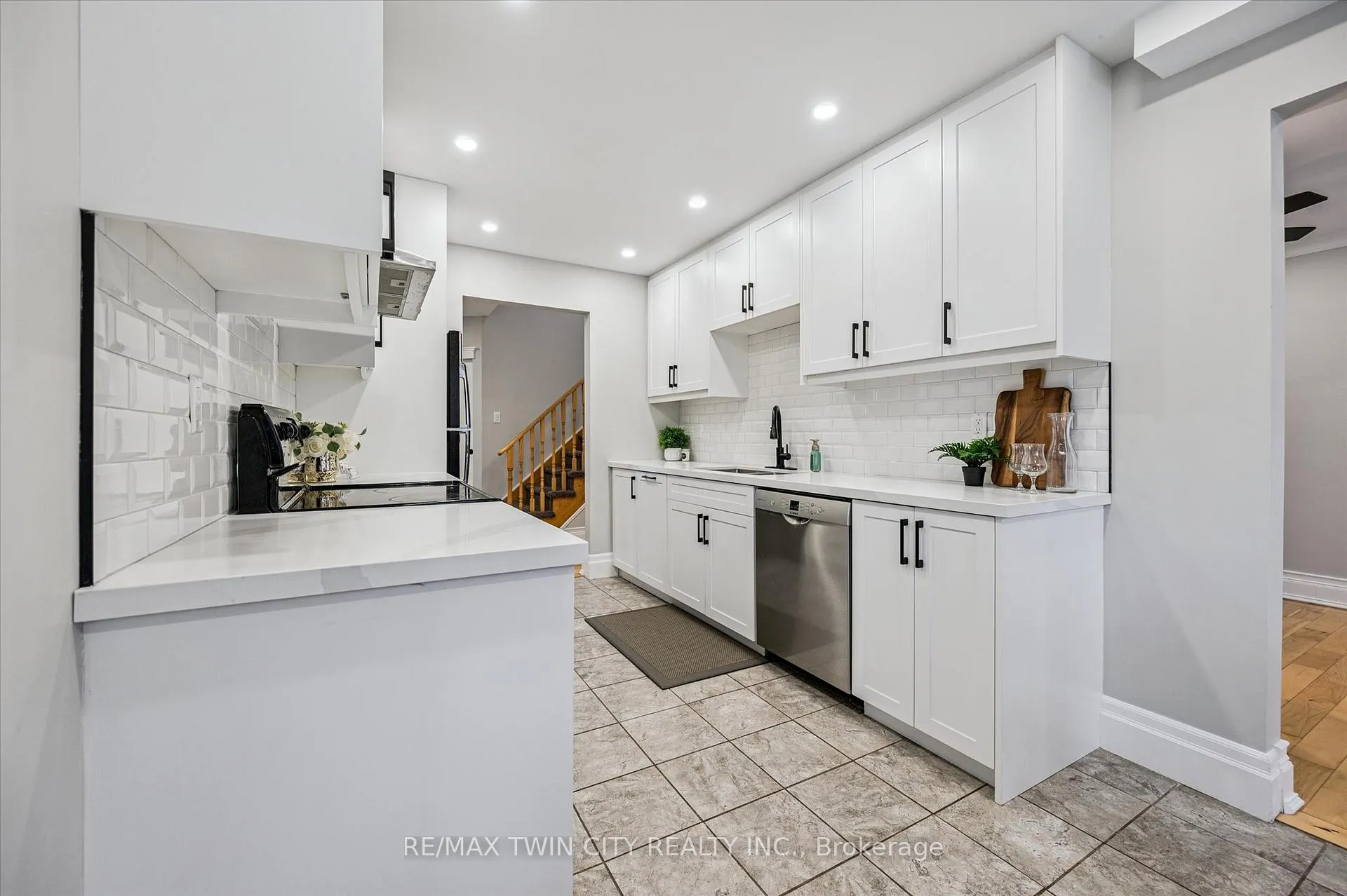Photo 17 of 55 Enfield Drive, Cambridge — HOMEH