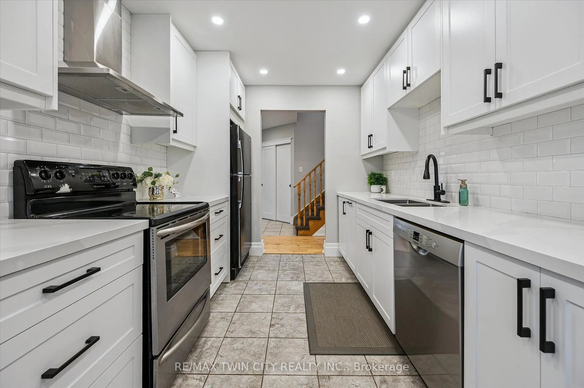 Photo 19 of 55 Enfield Drive, Cambridge — HOMEH