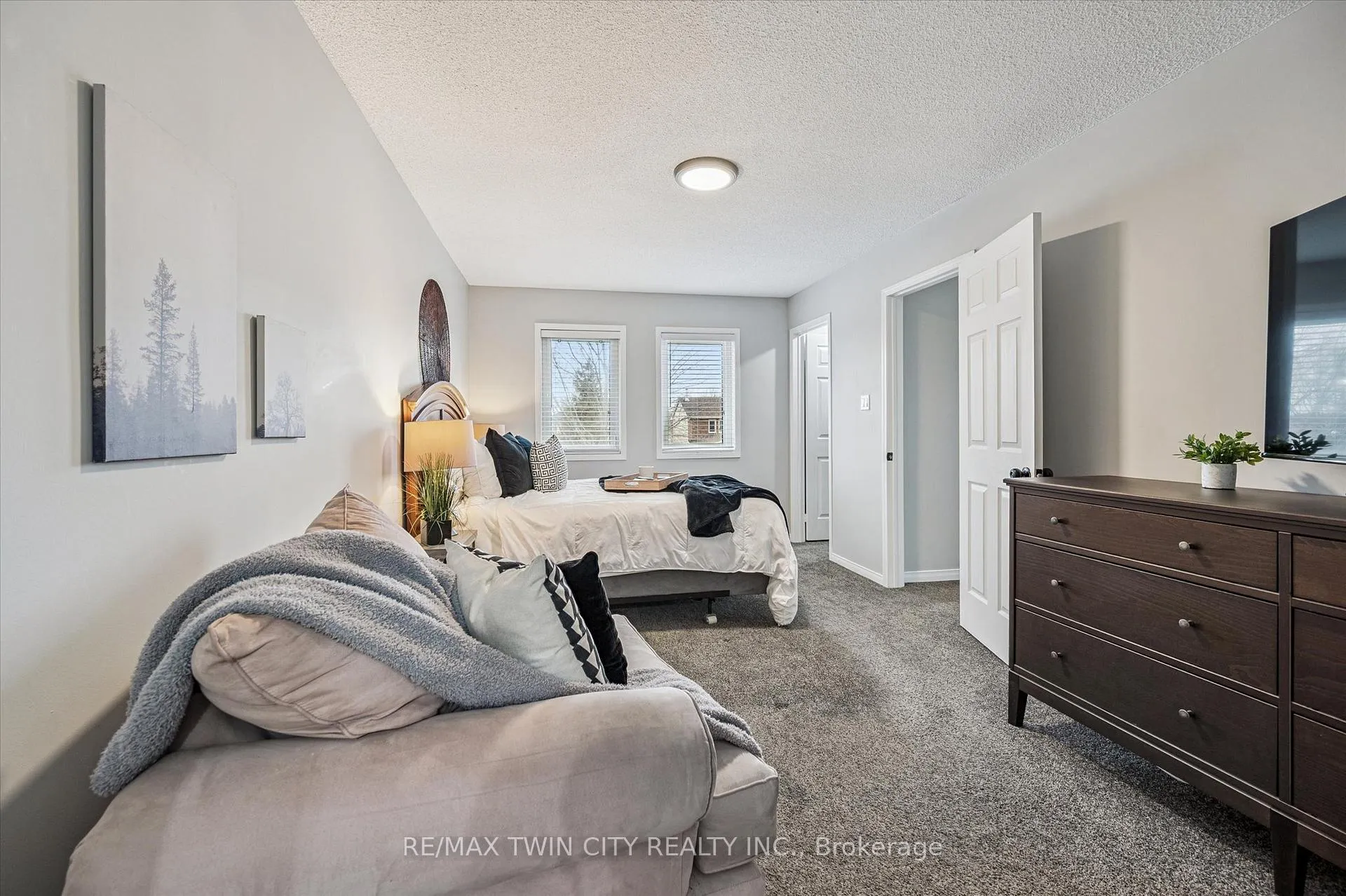 Photo 27 of 55 Enfield Drive, Cambridge — HOMEH