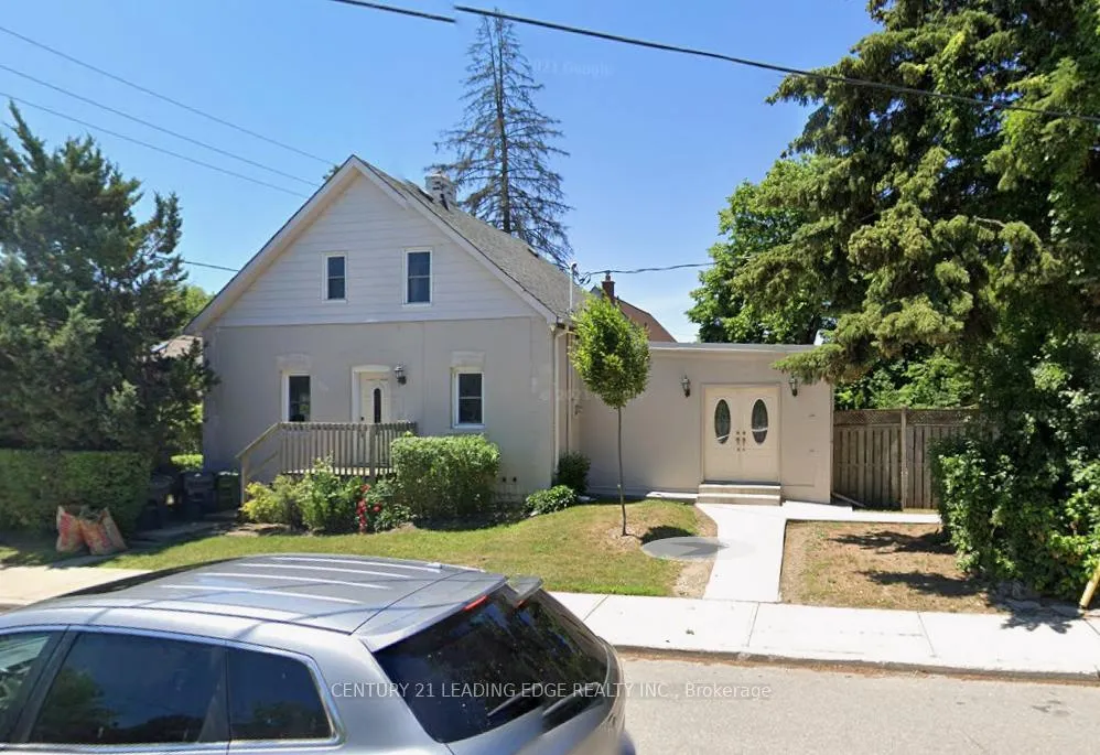 Front of 398 Lawrence Avenue W