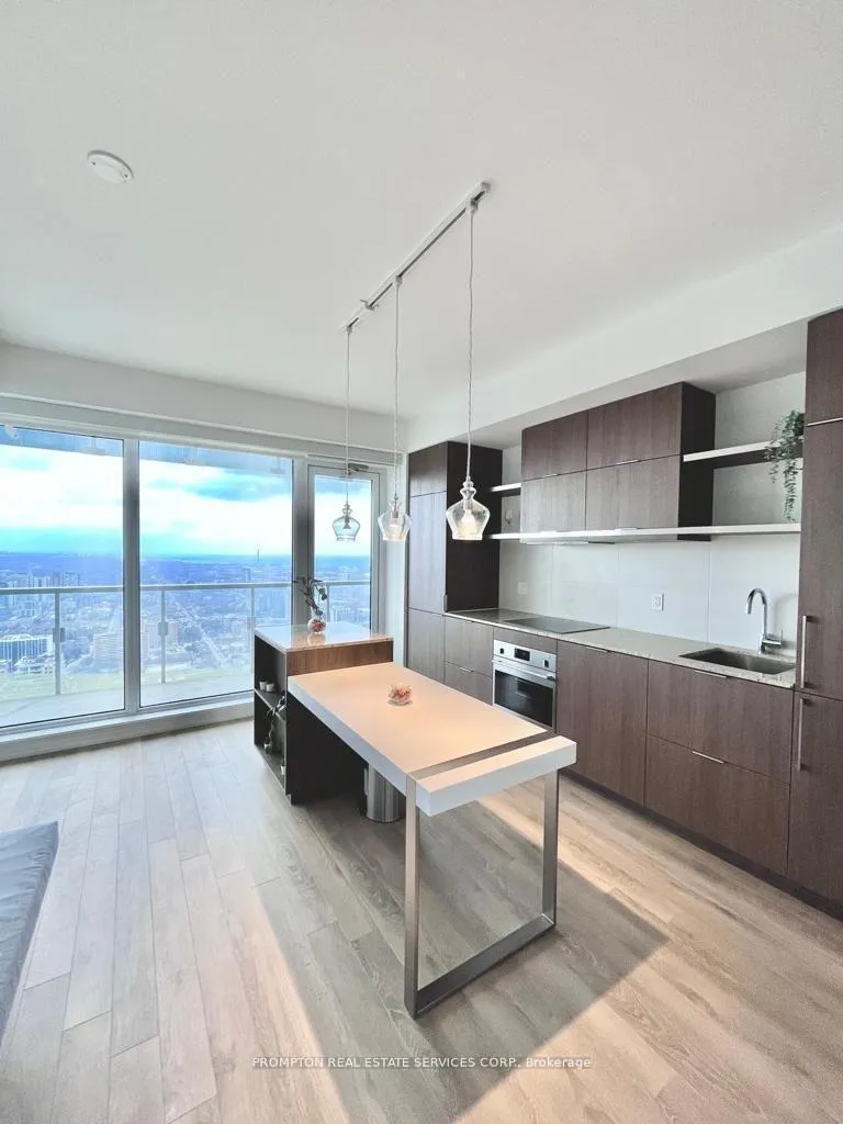 Photo 4 of Unit 5303, 197 Yonge Street, Toronto, Church-Yonge Corridor — HOMEH