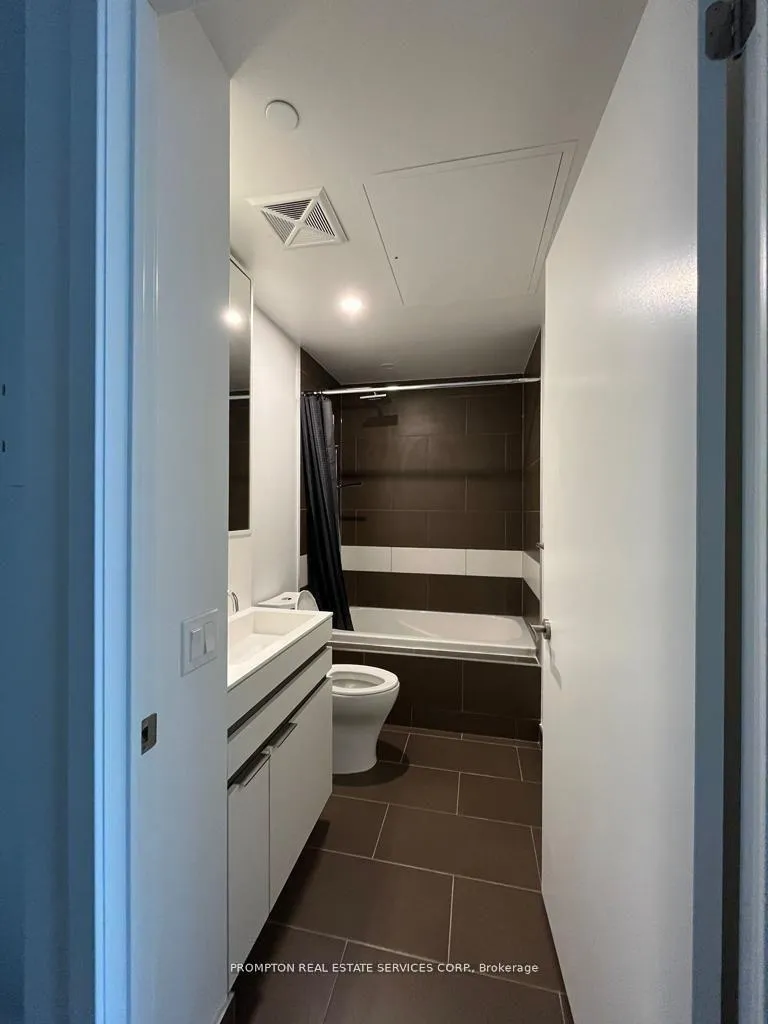 Photo 11 of Unit 5303, 197 Yonge Street, Toronto, Church-Yonge Corridor — HOMEH