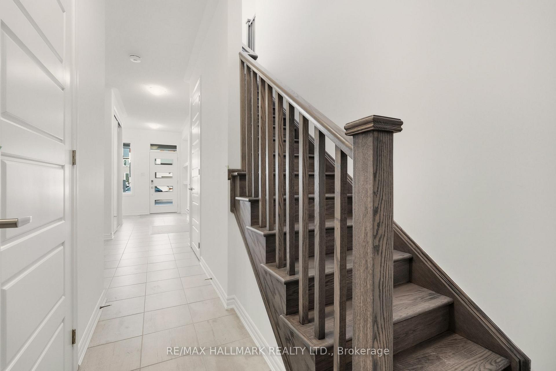 Photo 7 of 66 Ennerdale Street N, Barrie, Rural Barrie Southwest — HOMEH