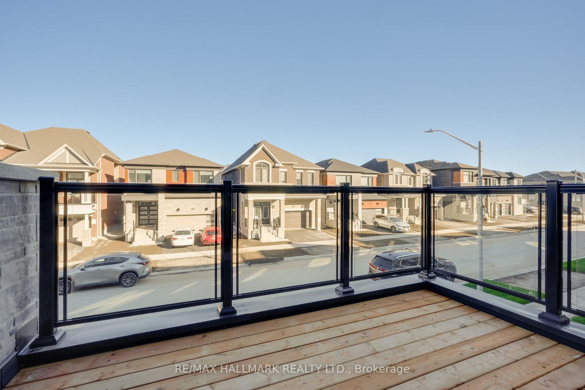 Photo 16 of 66 Ennerdale Street N, Barrie, Rural Barrie Southwest — HOMEH