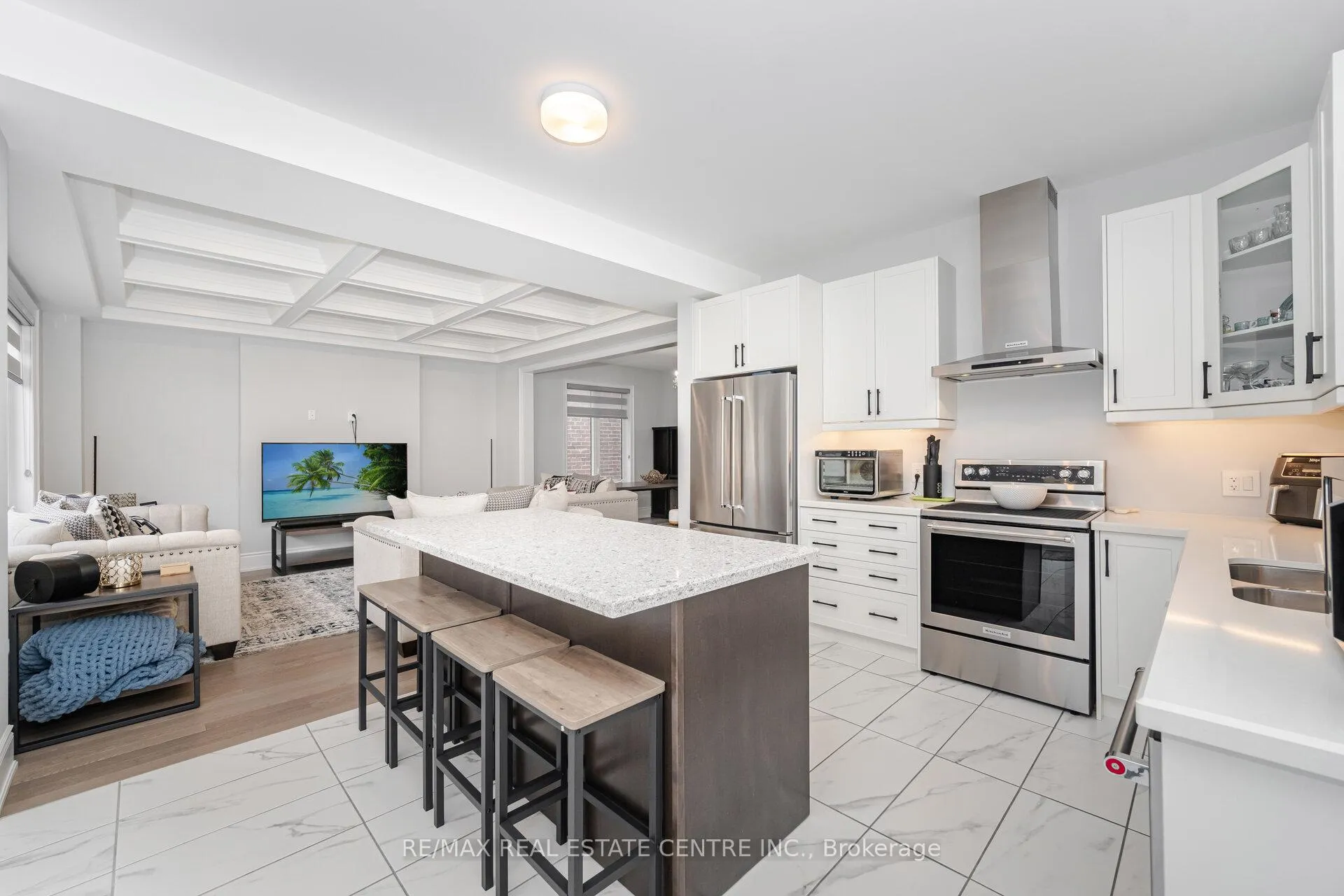 Photo 13 of 37 Periwinkle Road, Springwater, Midhurst — HOMEH