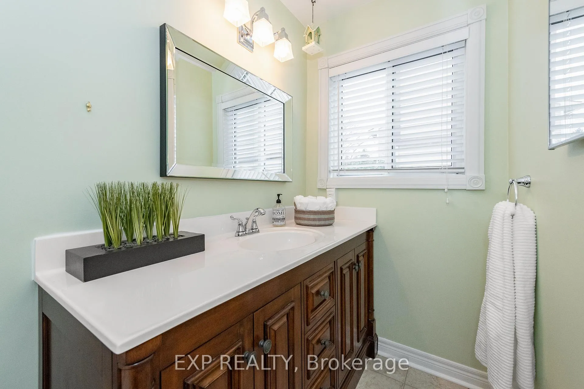 Photo 5 of 1337 Ambridge Way, Ottawa, Carleton Heights — HOMEH