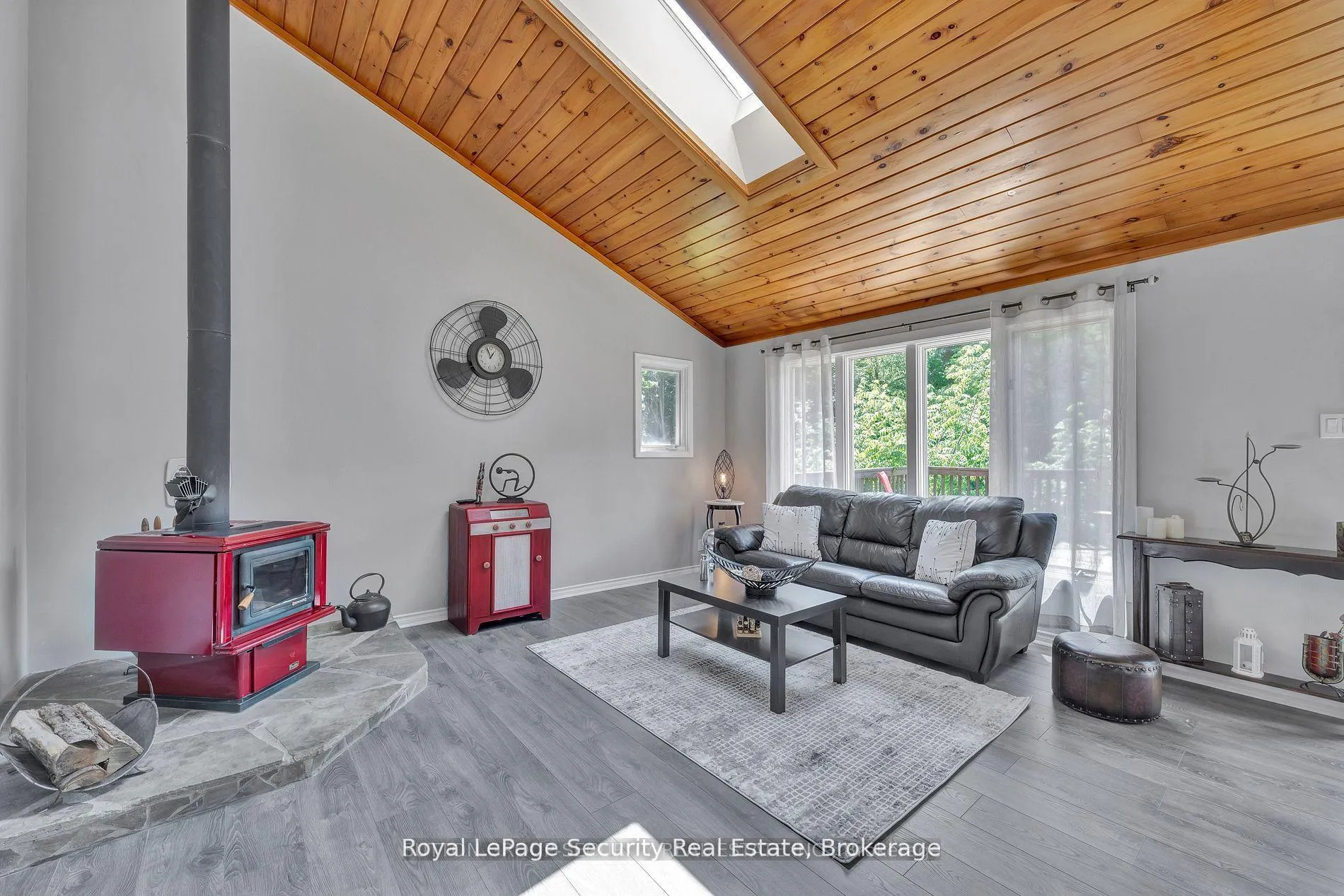 Photo 11 of 48 Jackman Road, Clarington, Bowmanville — HOMEH